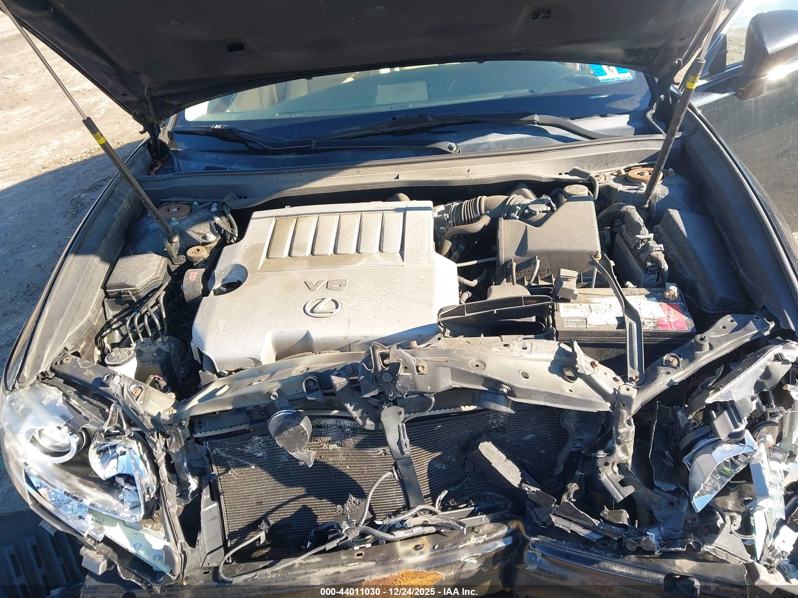 LEXUS ES image 10