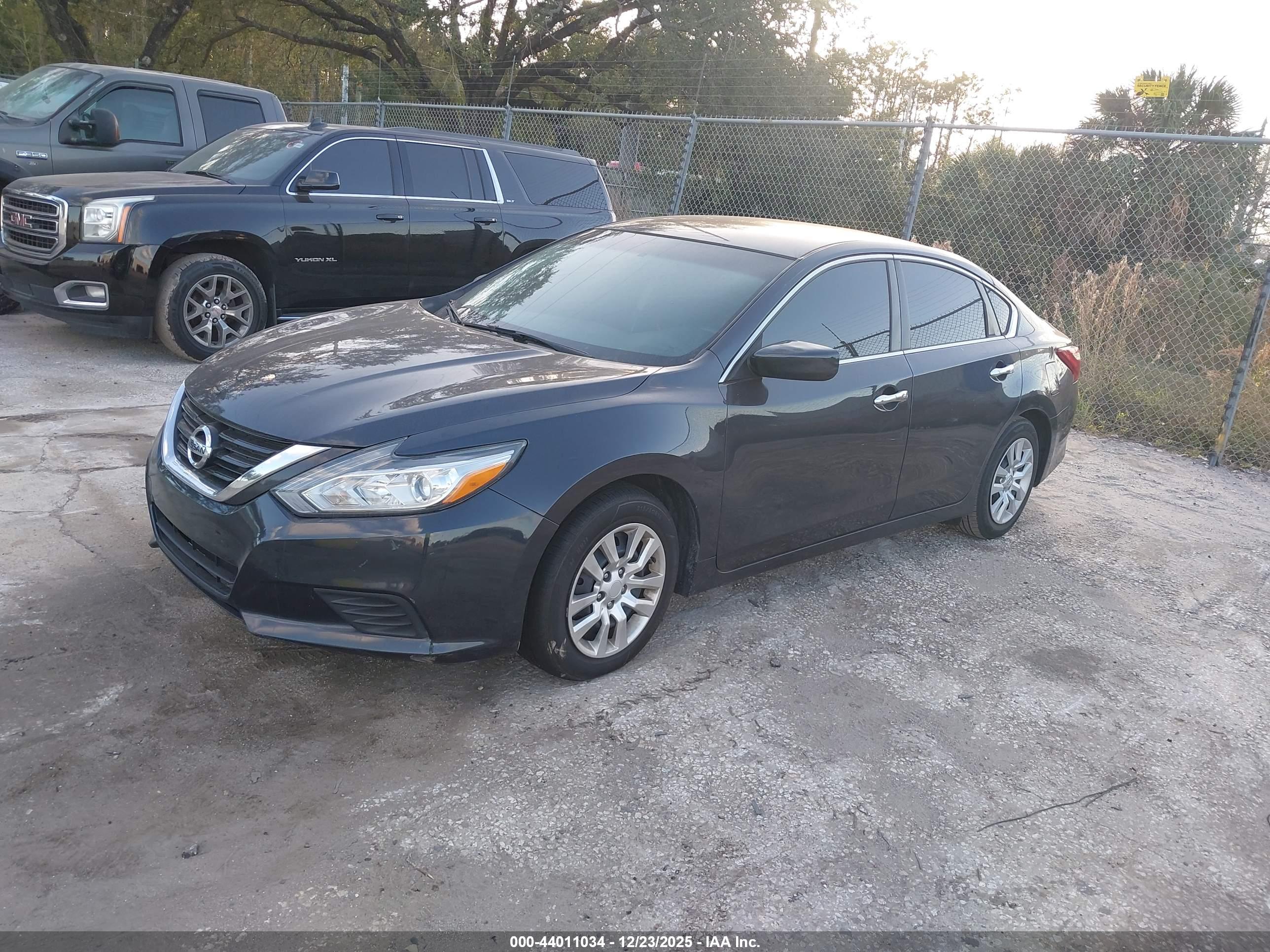 NISSAN ALTIMA image 2