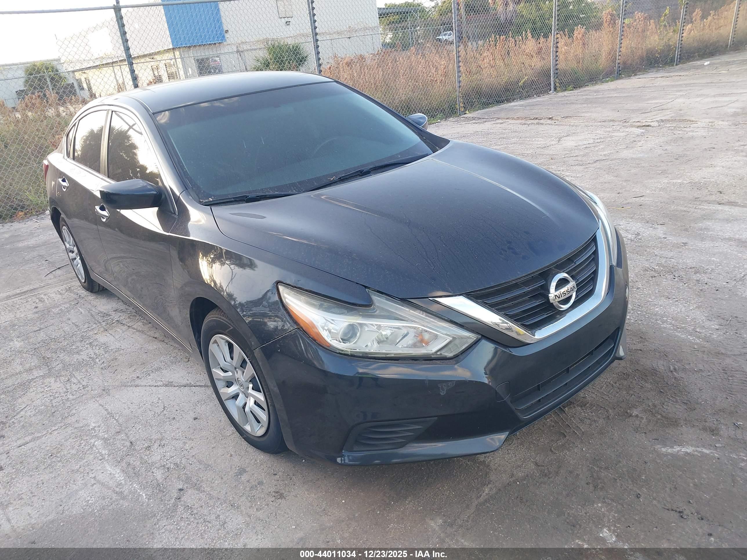 NISSAN ALTIMA image 6