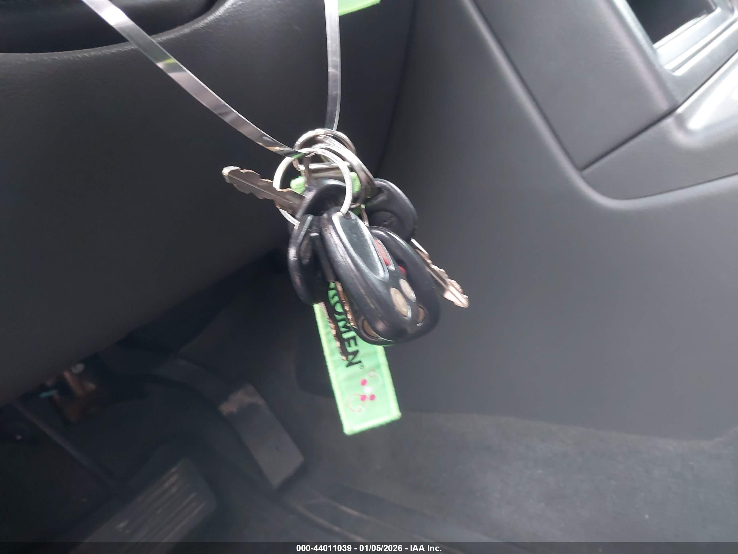 GMC SIERRA image 11
