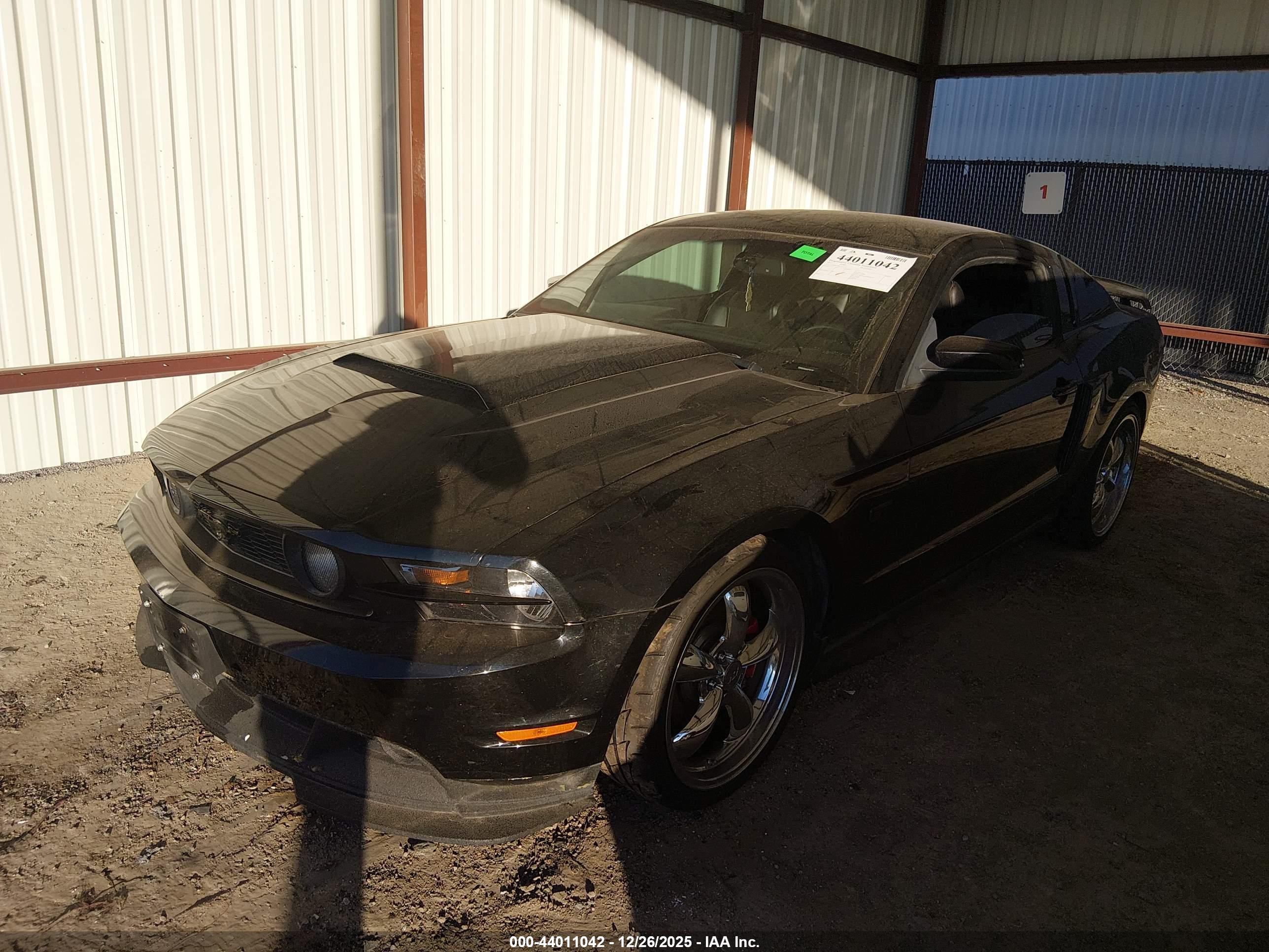 FORD MUSTANG image 2