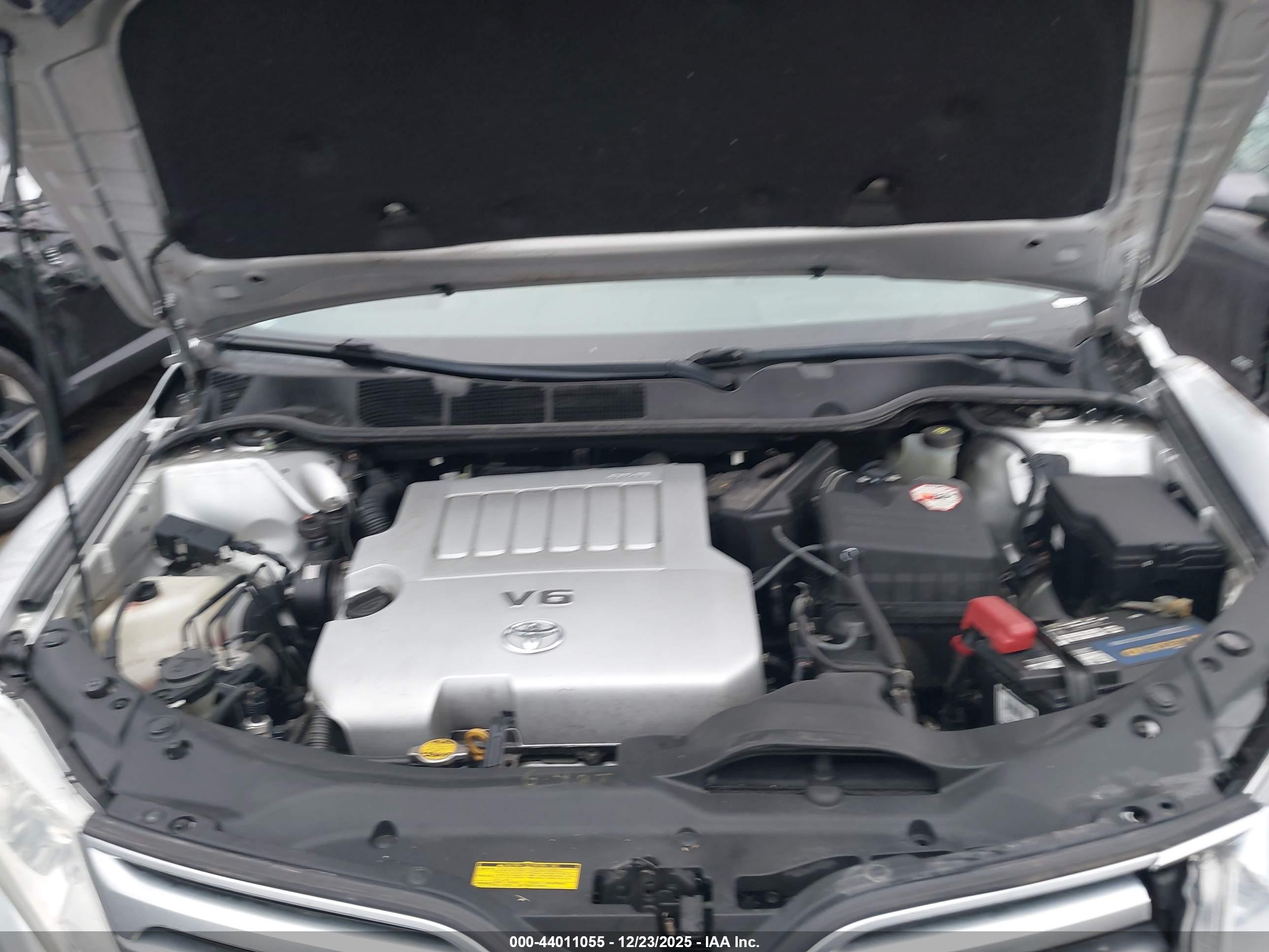 TOYOTA VENZA image 10