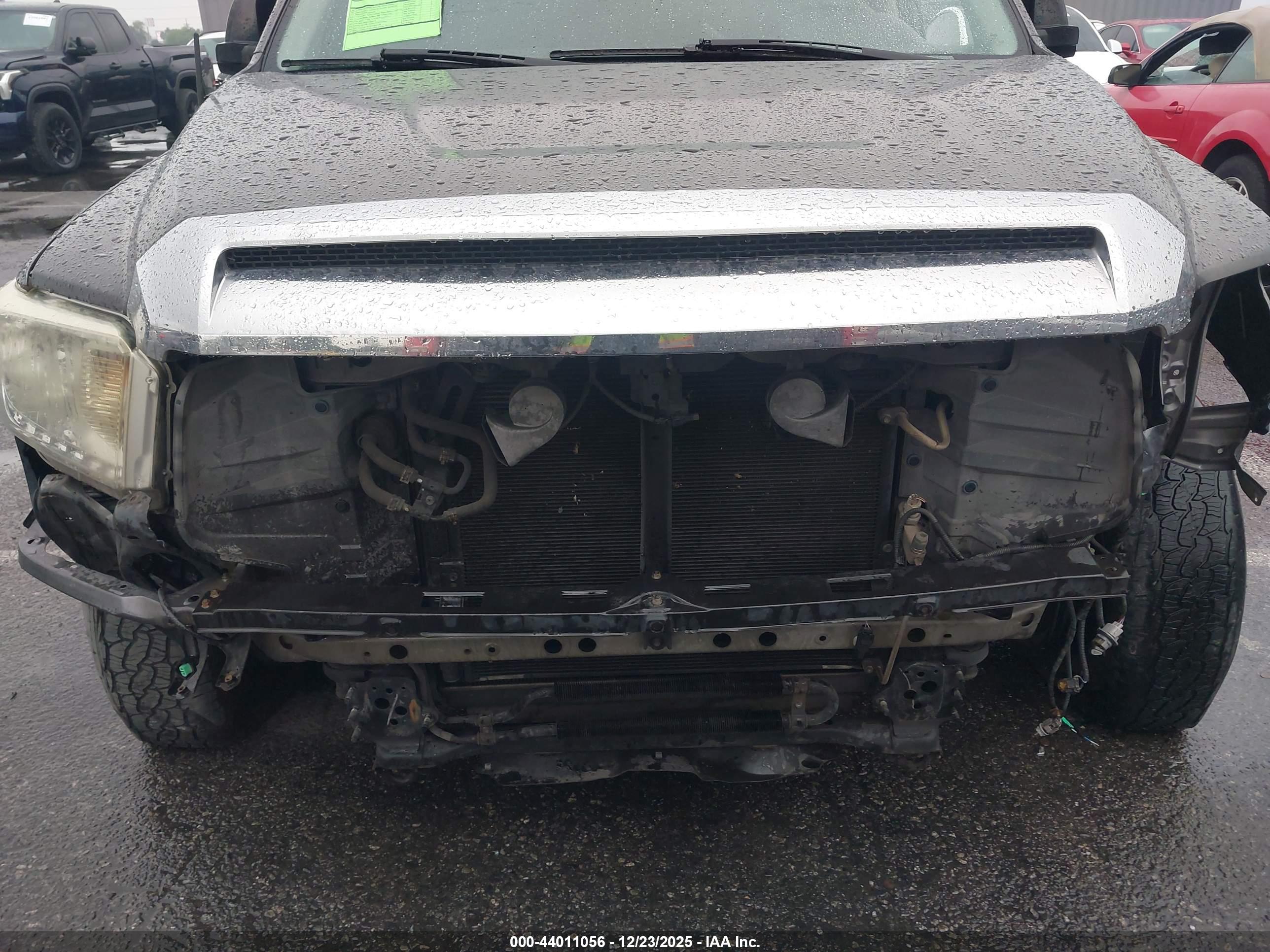 TOYOTA TUNDRA image 6