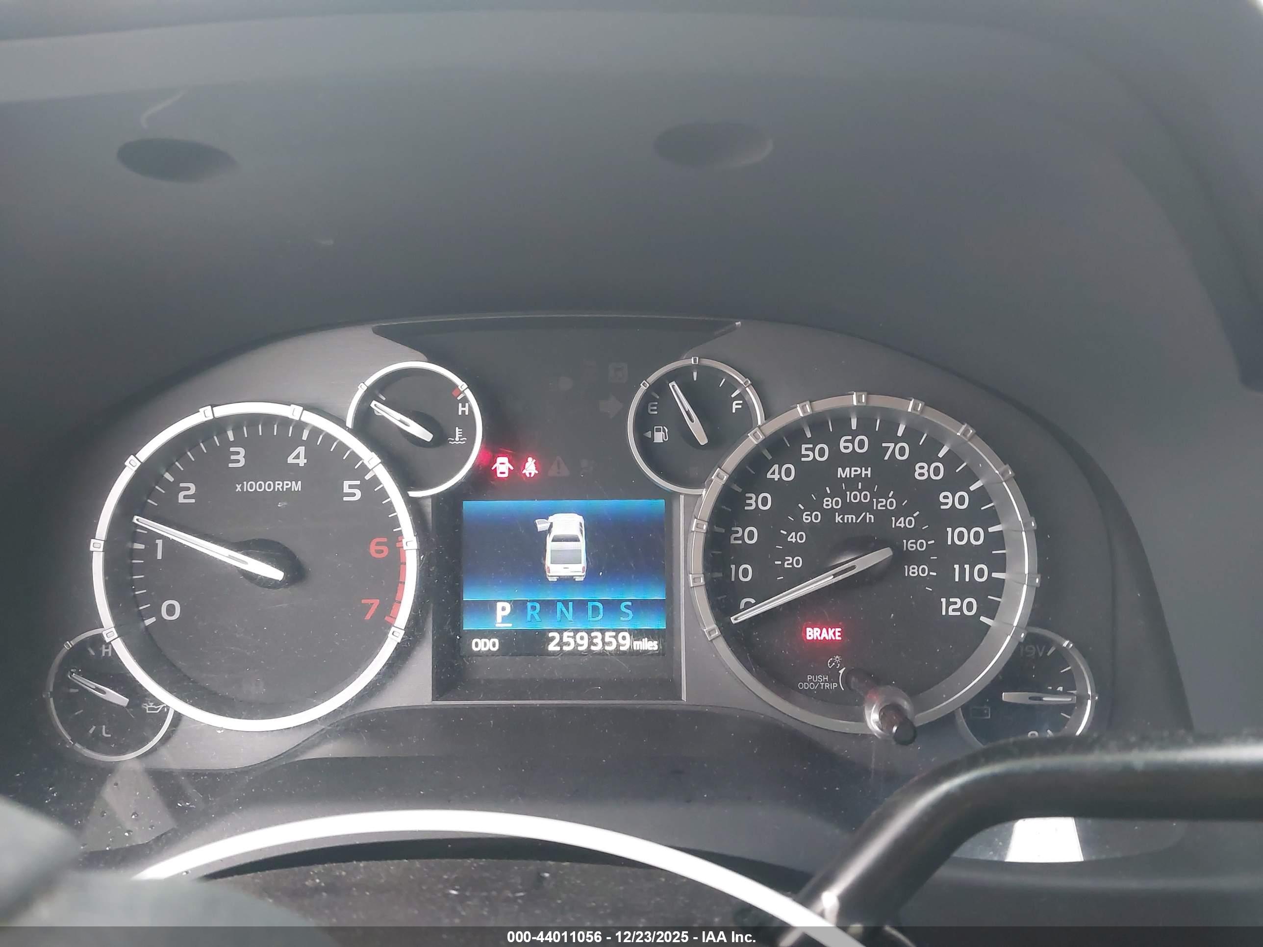 TOYOTA TUNDRA image 7