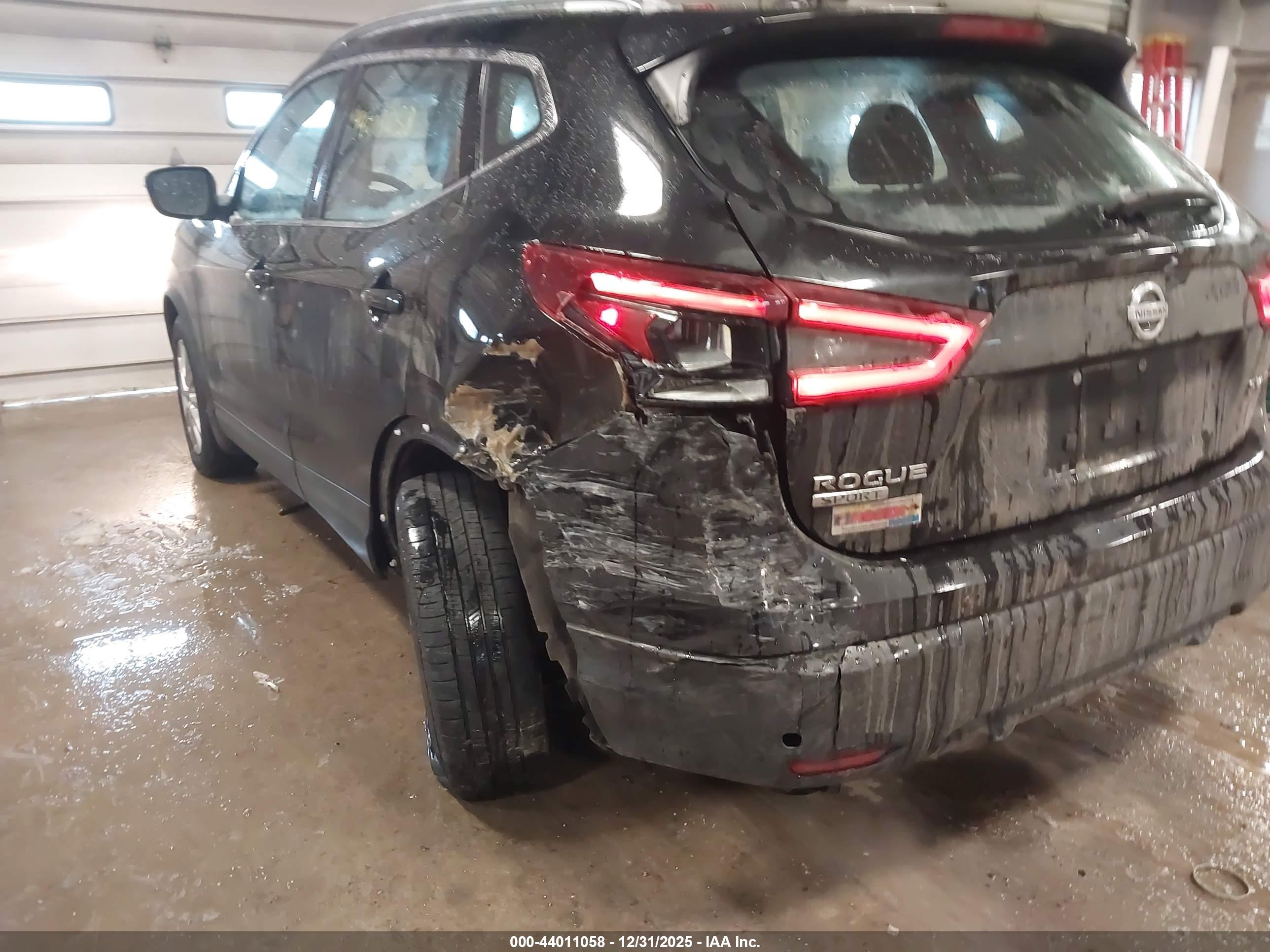NISSAN ROGUE image 6