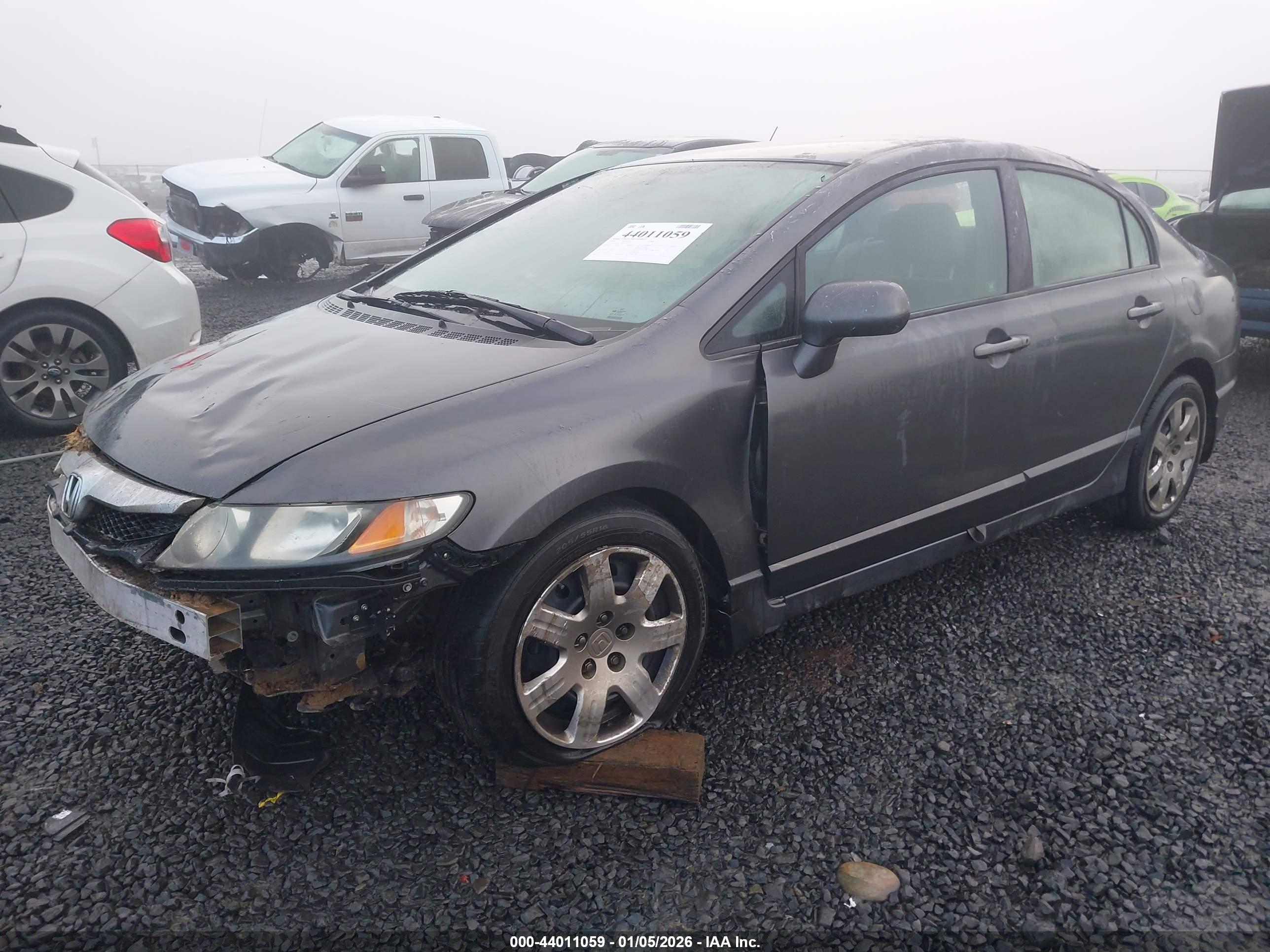 HONDA CIVIC image 2