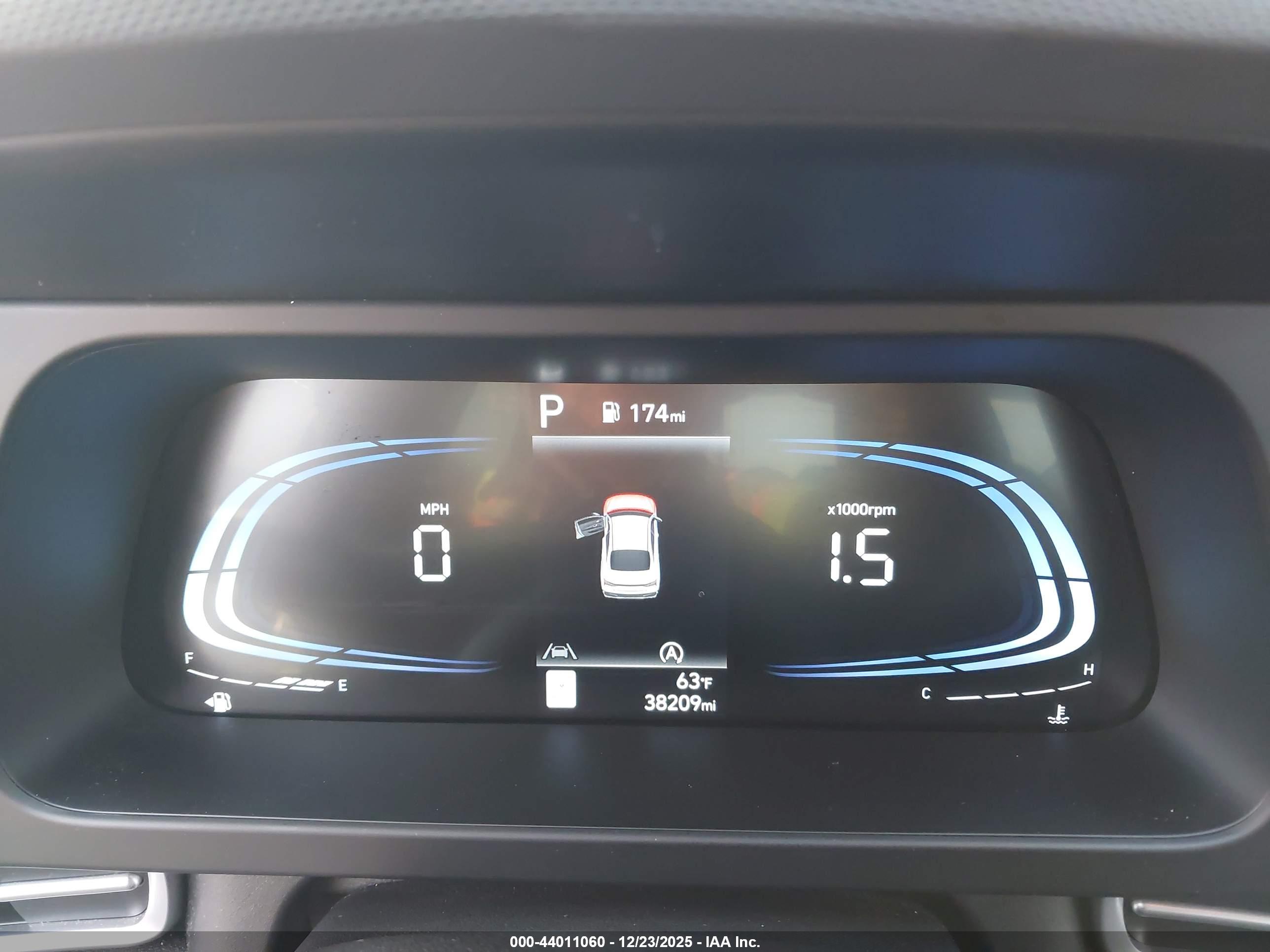 HYUNDAI ELANTRA image 7