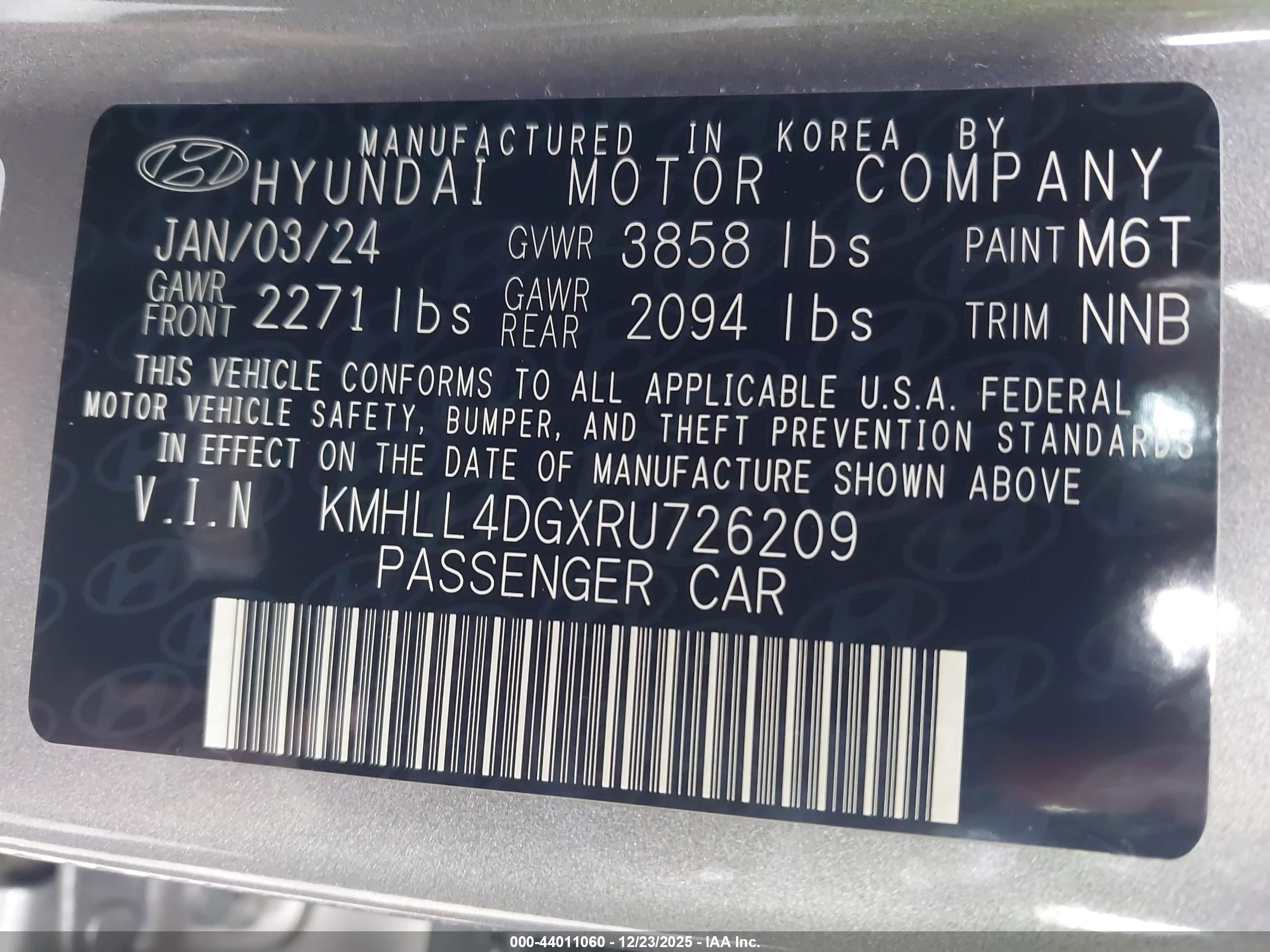 HYUNDAI ELANTRA image 9