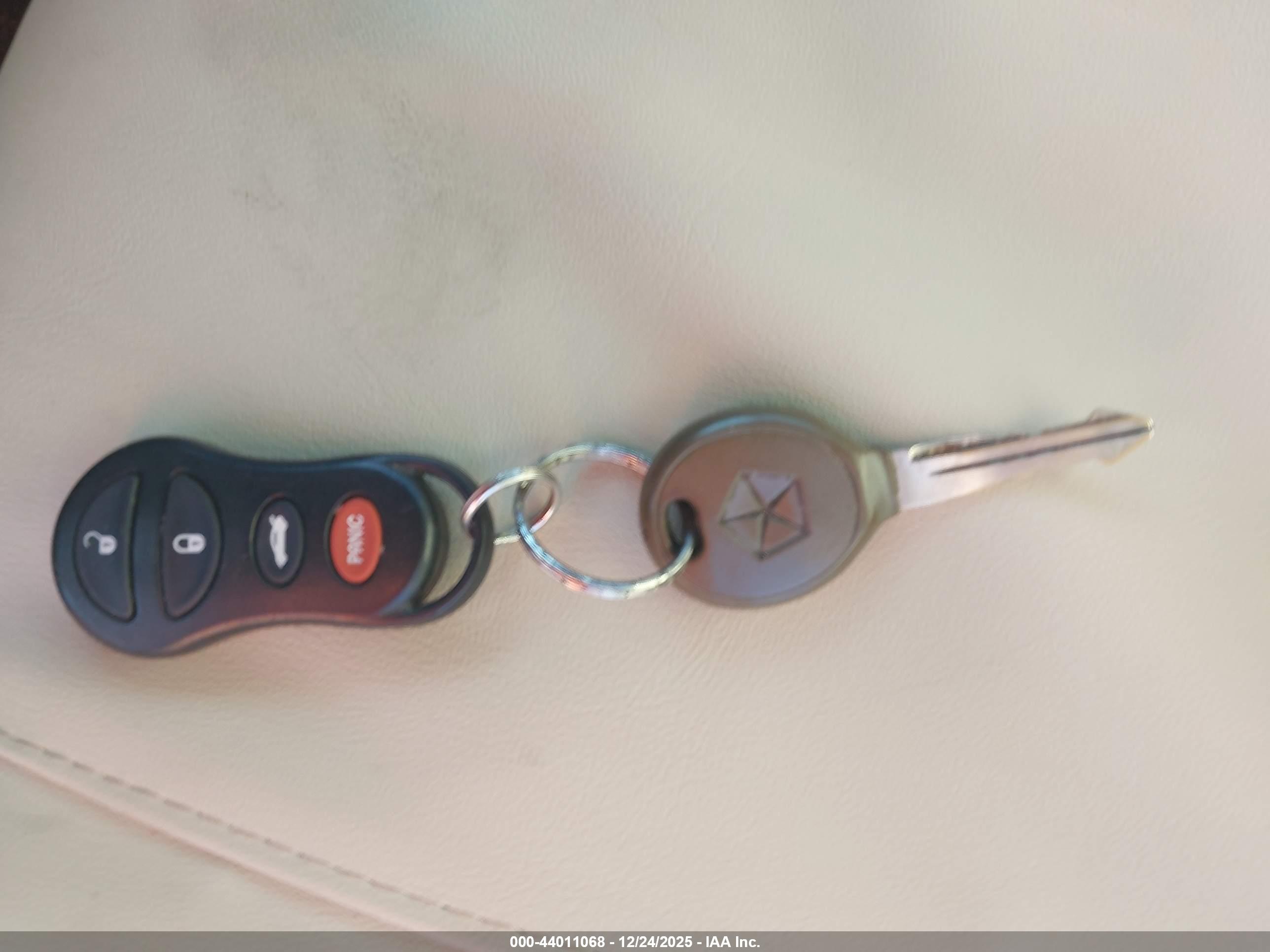 CHRYSLER SEBRING image 11