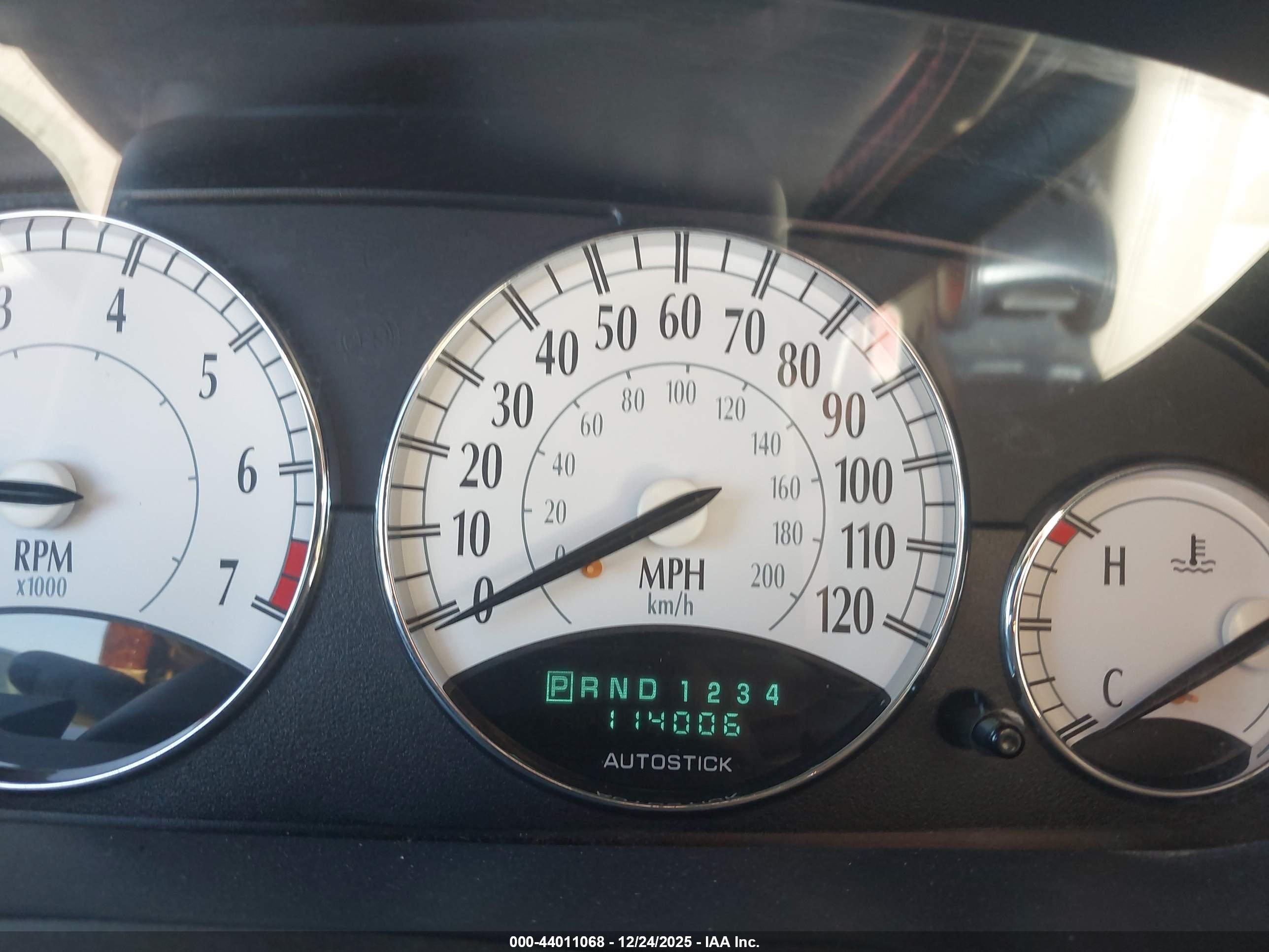 CHRYSLER SEBRING image 7