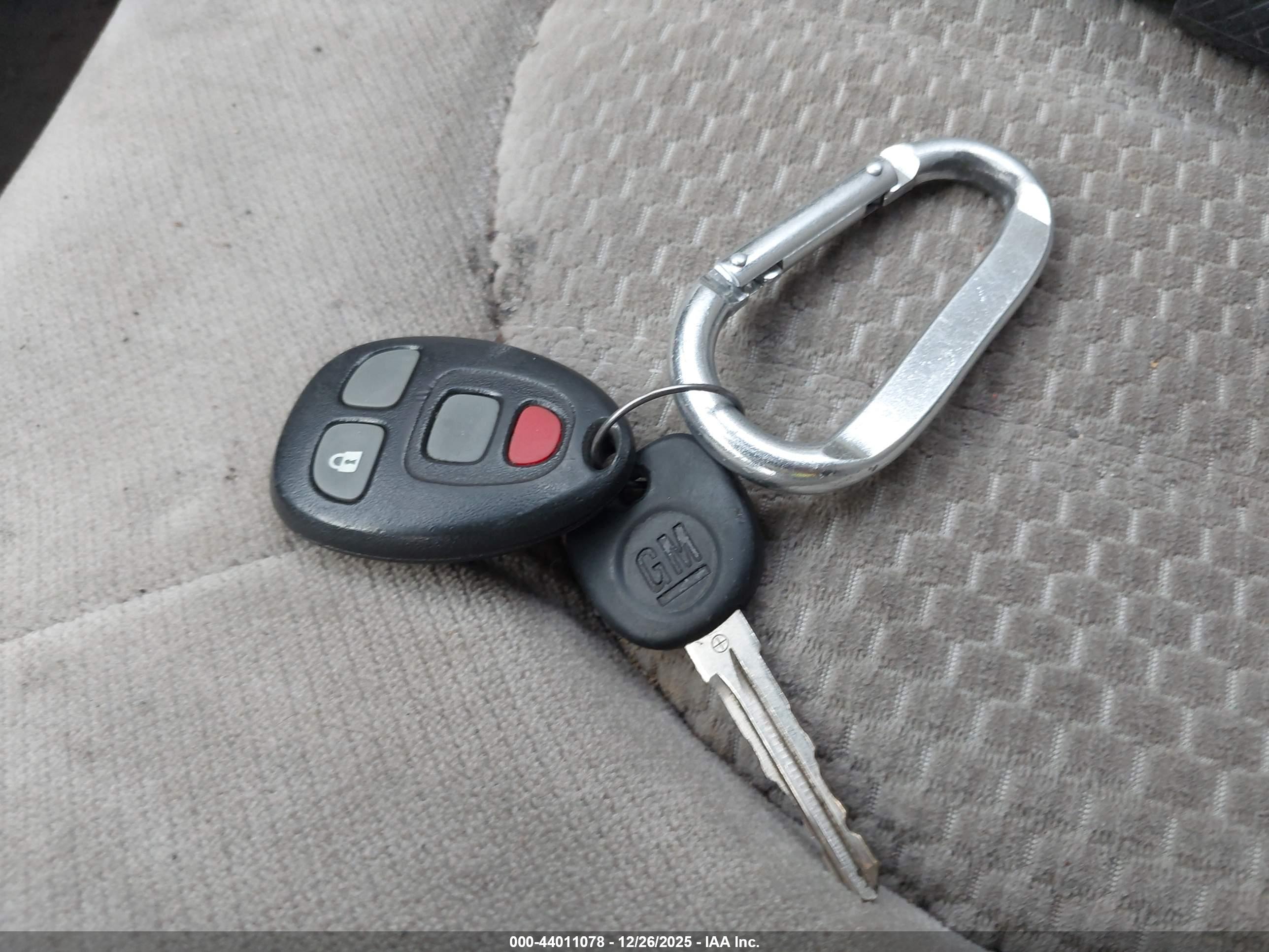 BUICK LUCERNE image 11