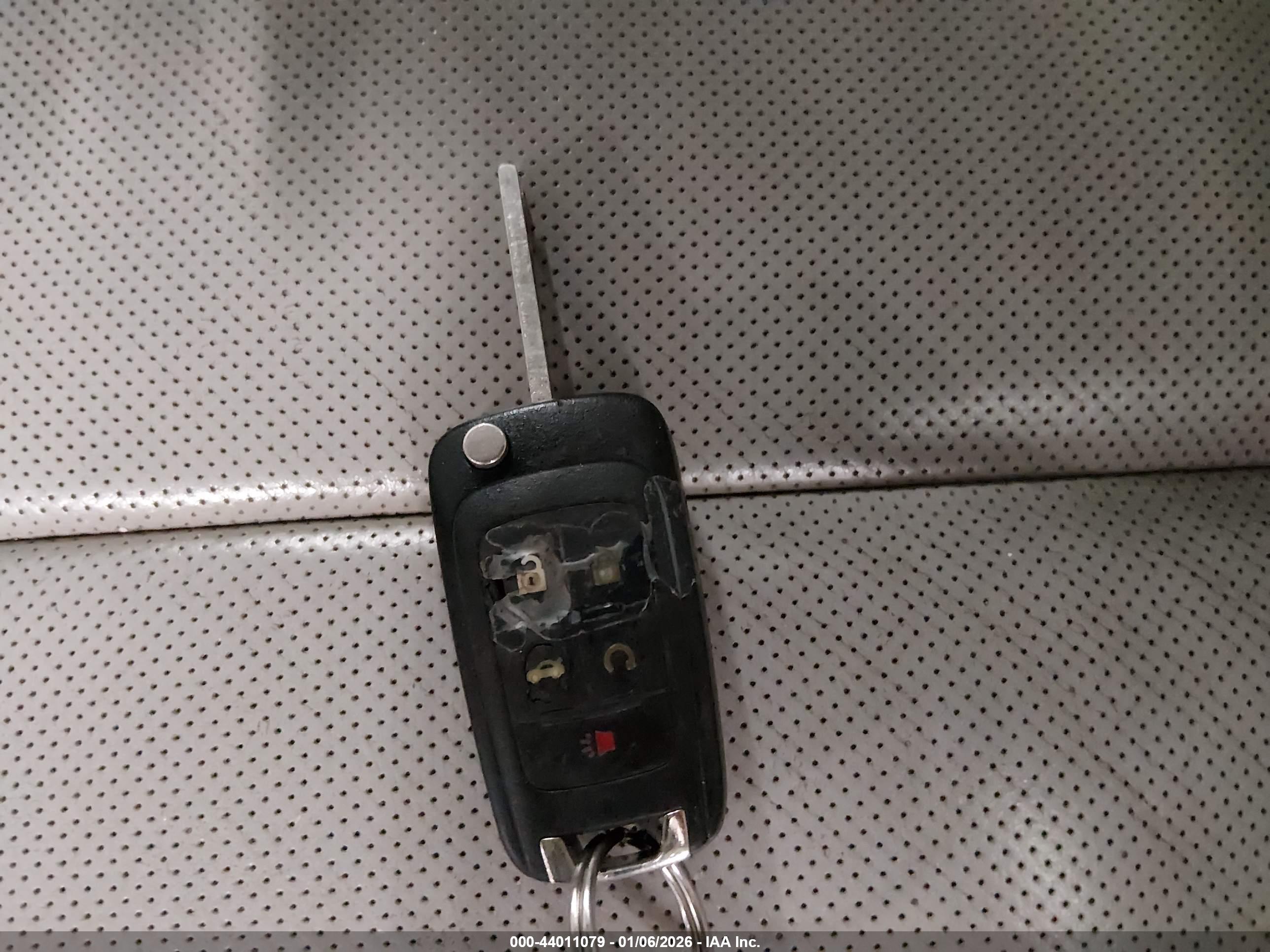 GMC TERRAIN image 11