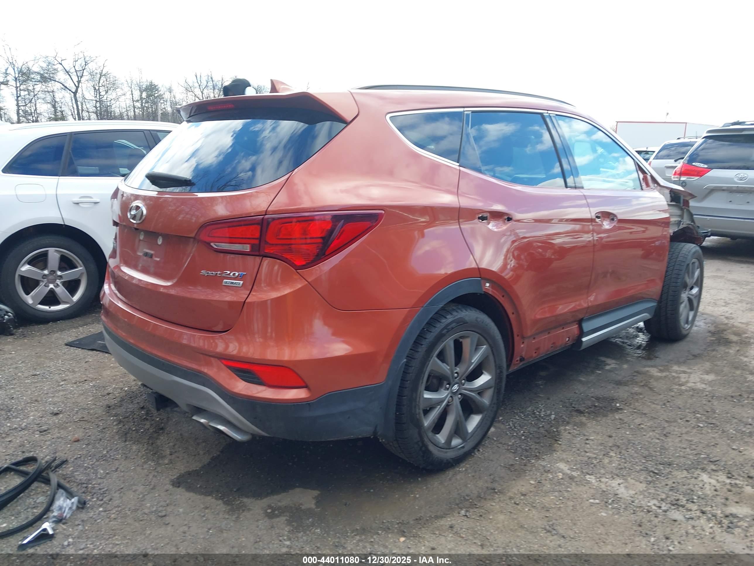 HYUNDAI SANTA image 4