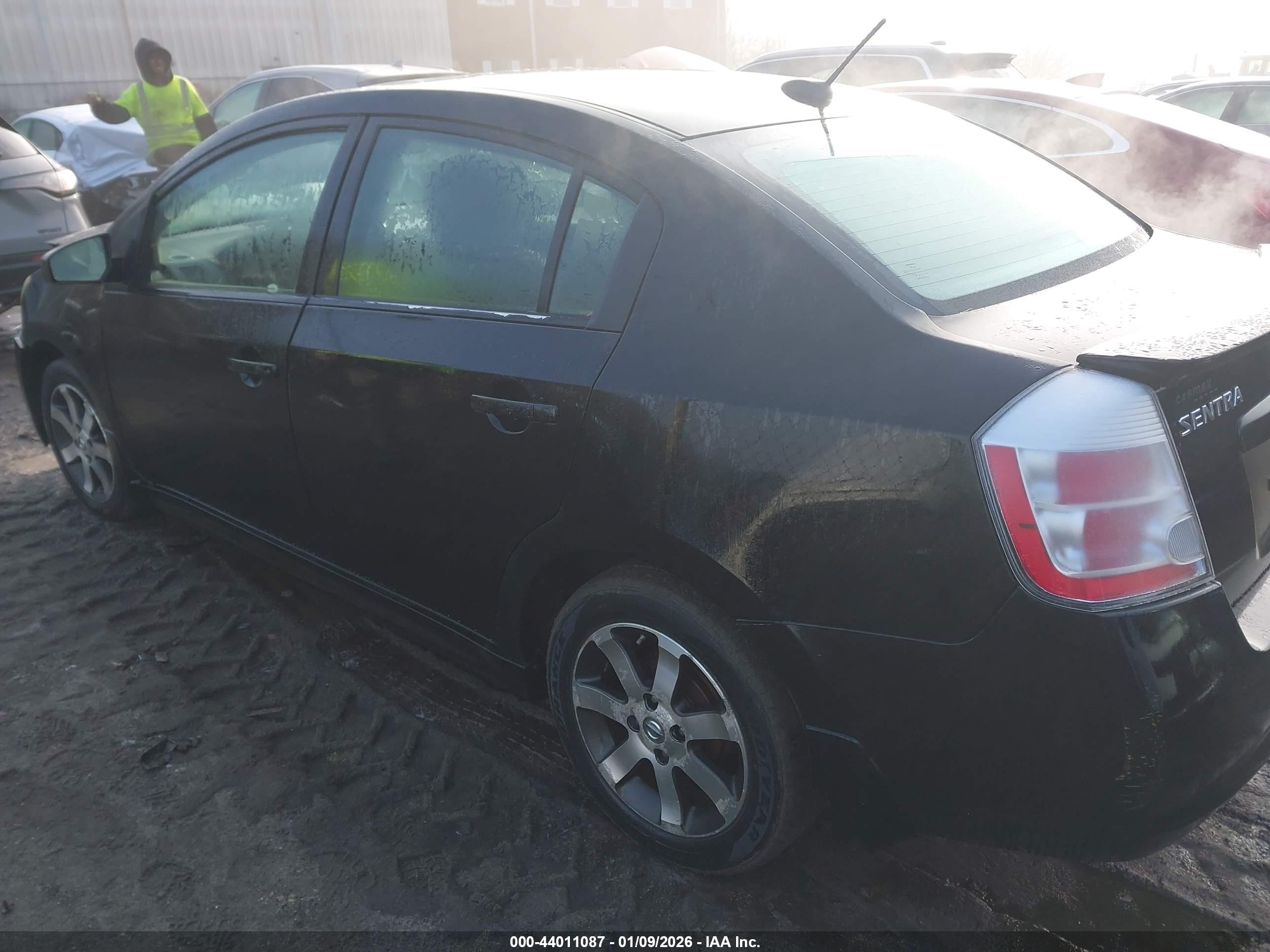 NISSAN SENTRA image 3