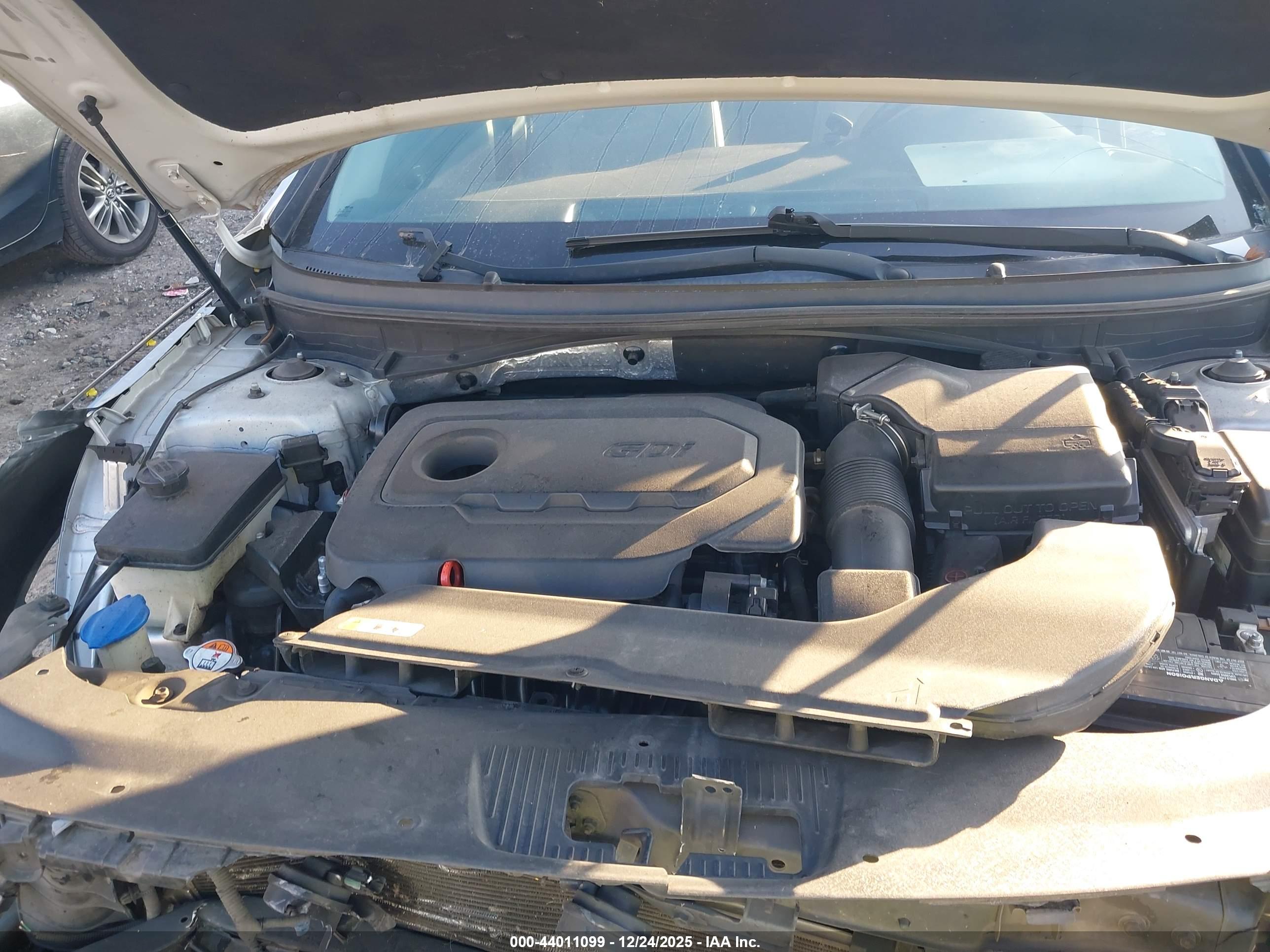 HYUNDAI SONATA image 10