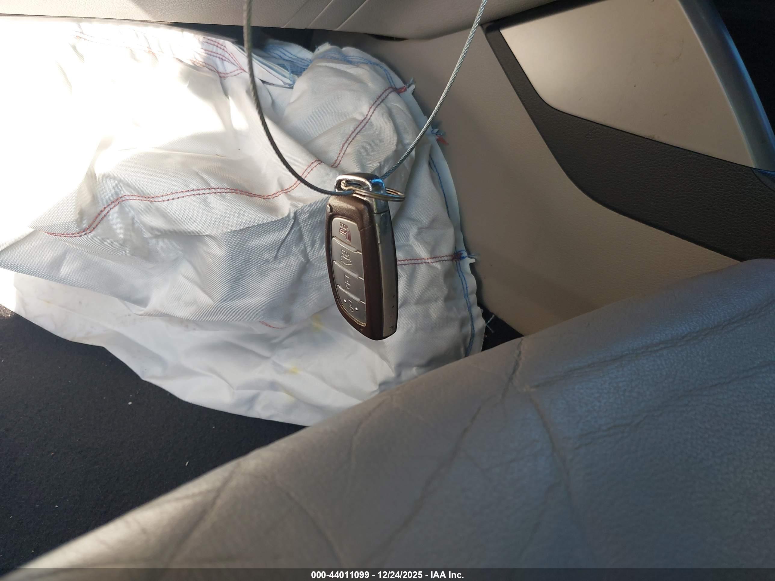 HYUNDAI SONATA image 11