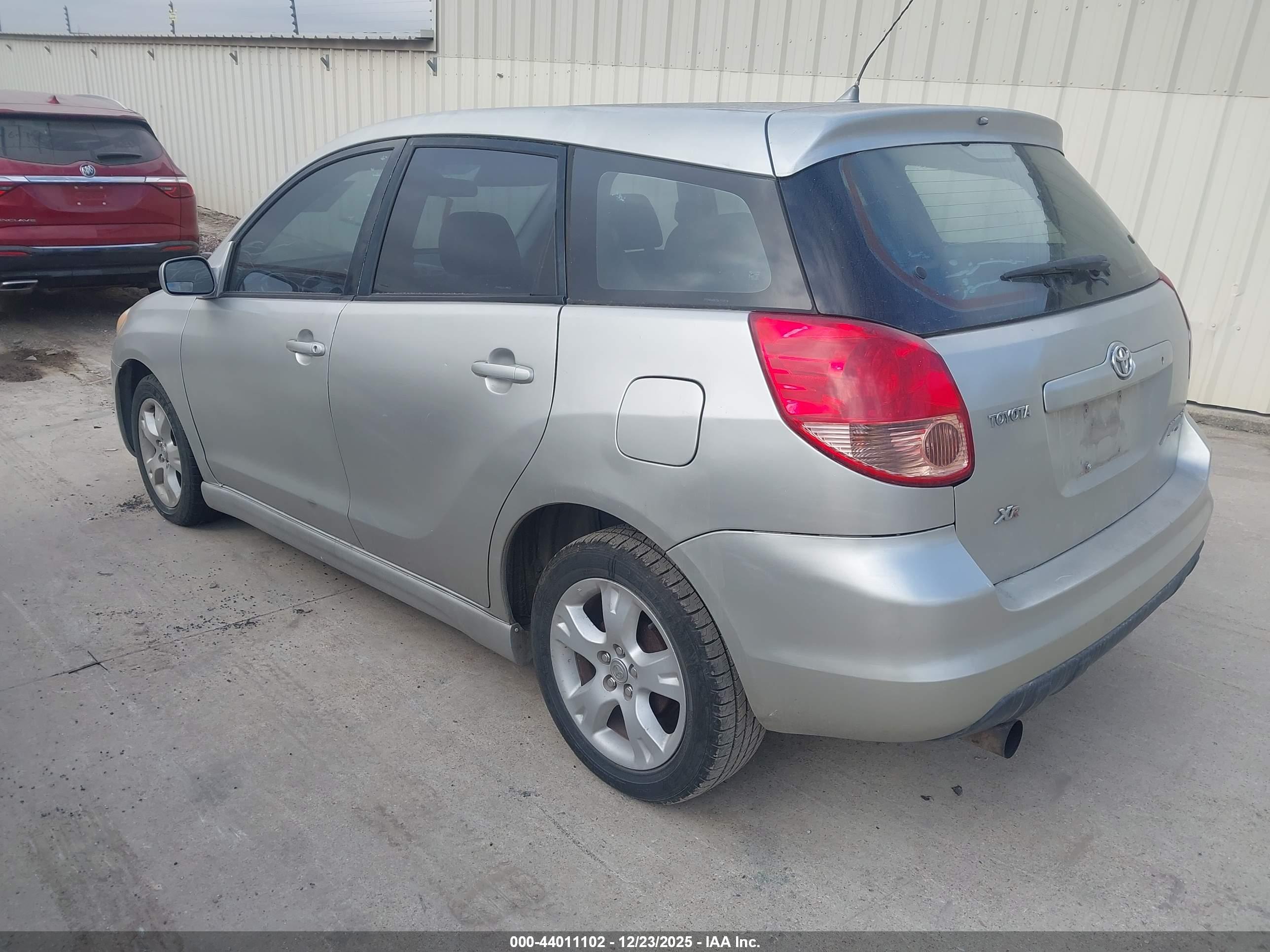 TOYOTA MATRIX image 3
