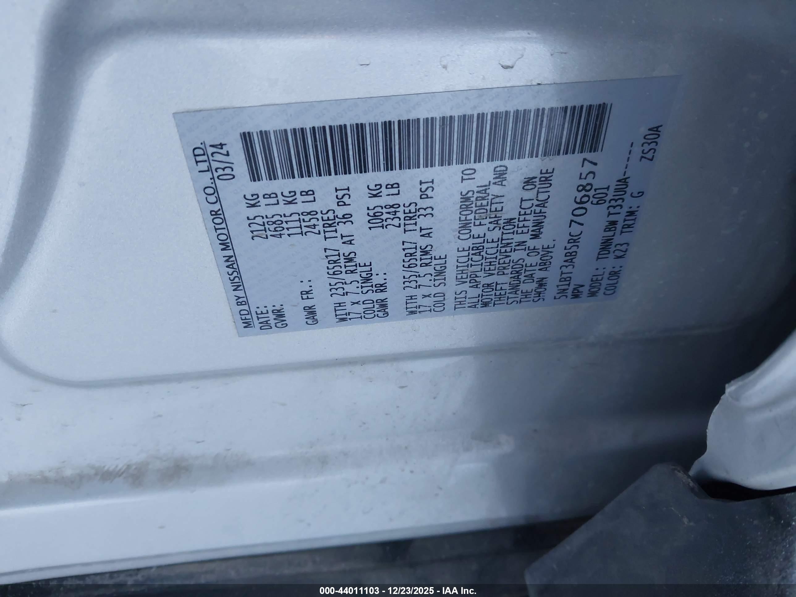 NISSAN ROGUE image 9