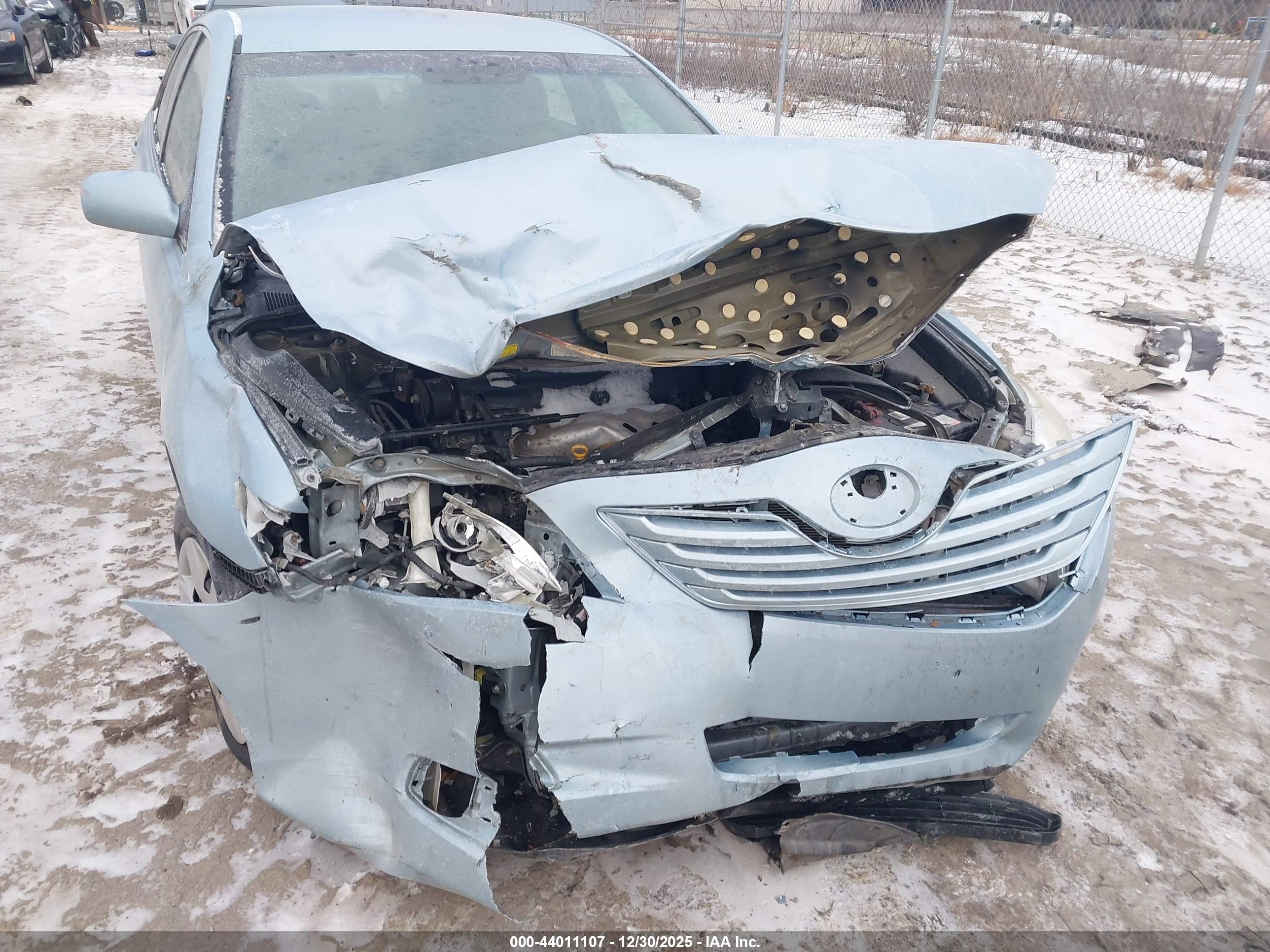 TOYOTA CAMRY image 6