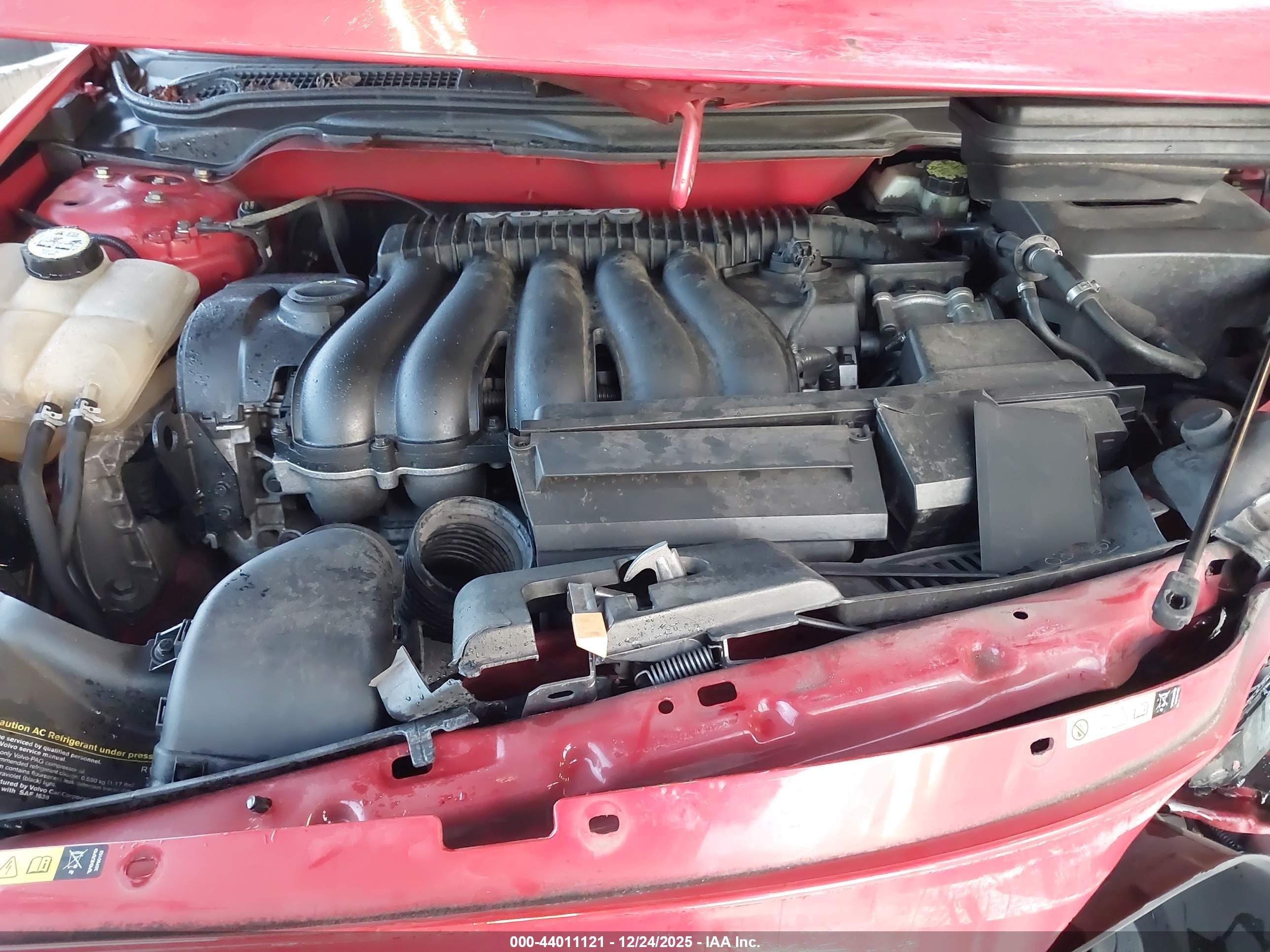VOLVO S40 image 10