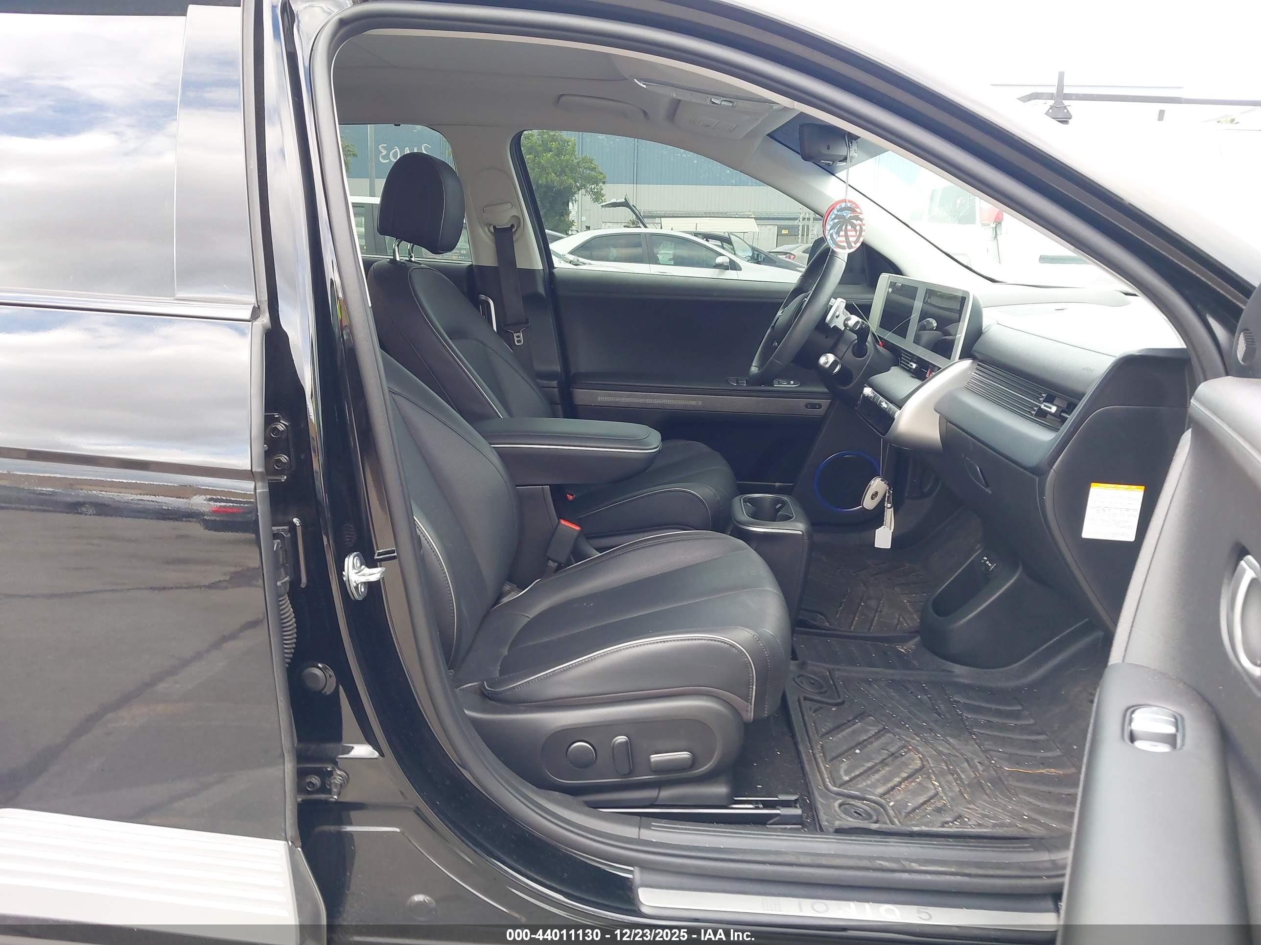 HYUNDAI IONIQ image 5