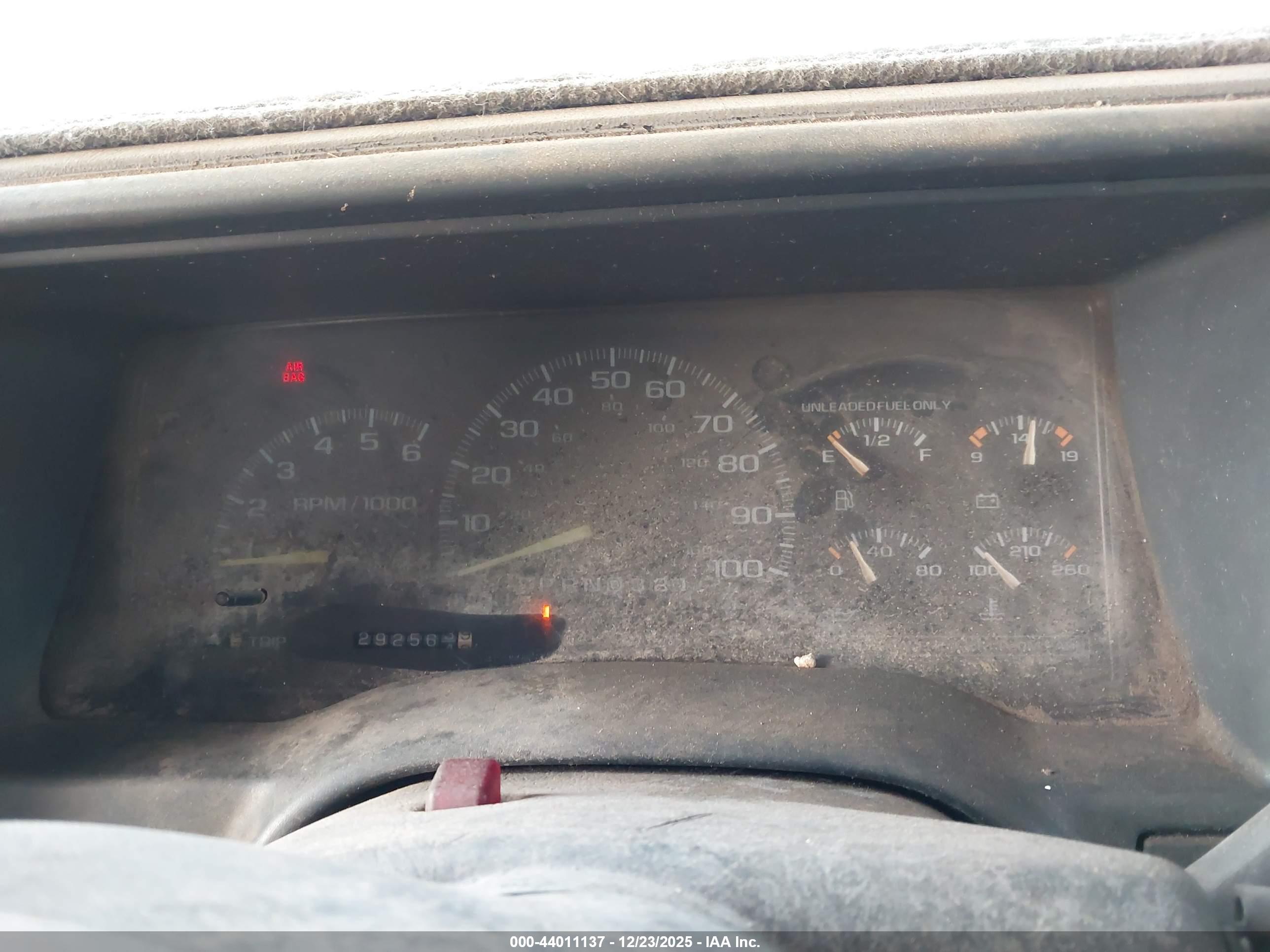 GMC YUKON image 7