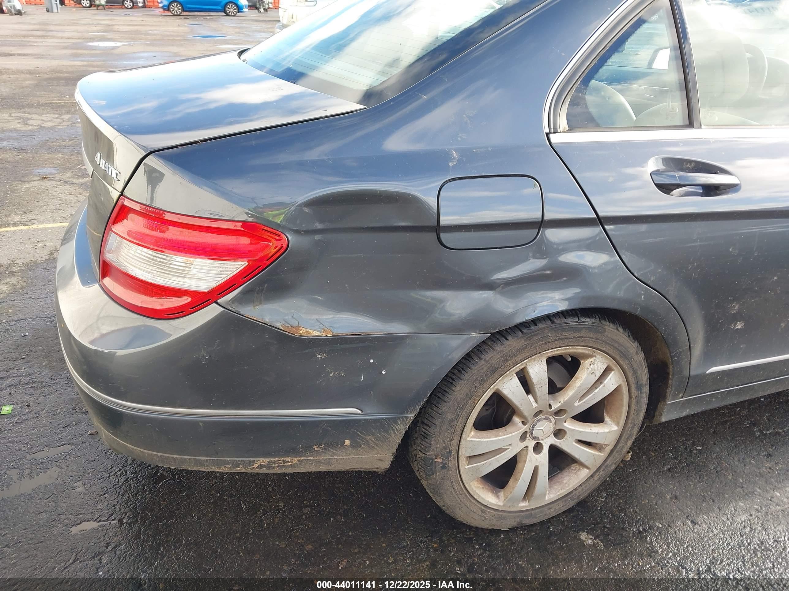 MERCEDES-BENZ C image 6