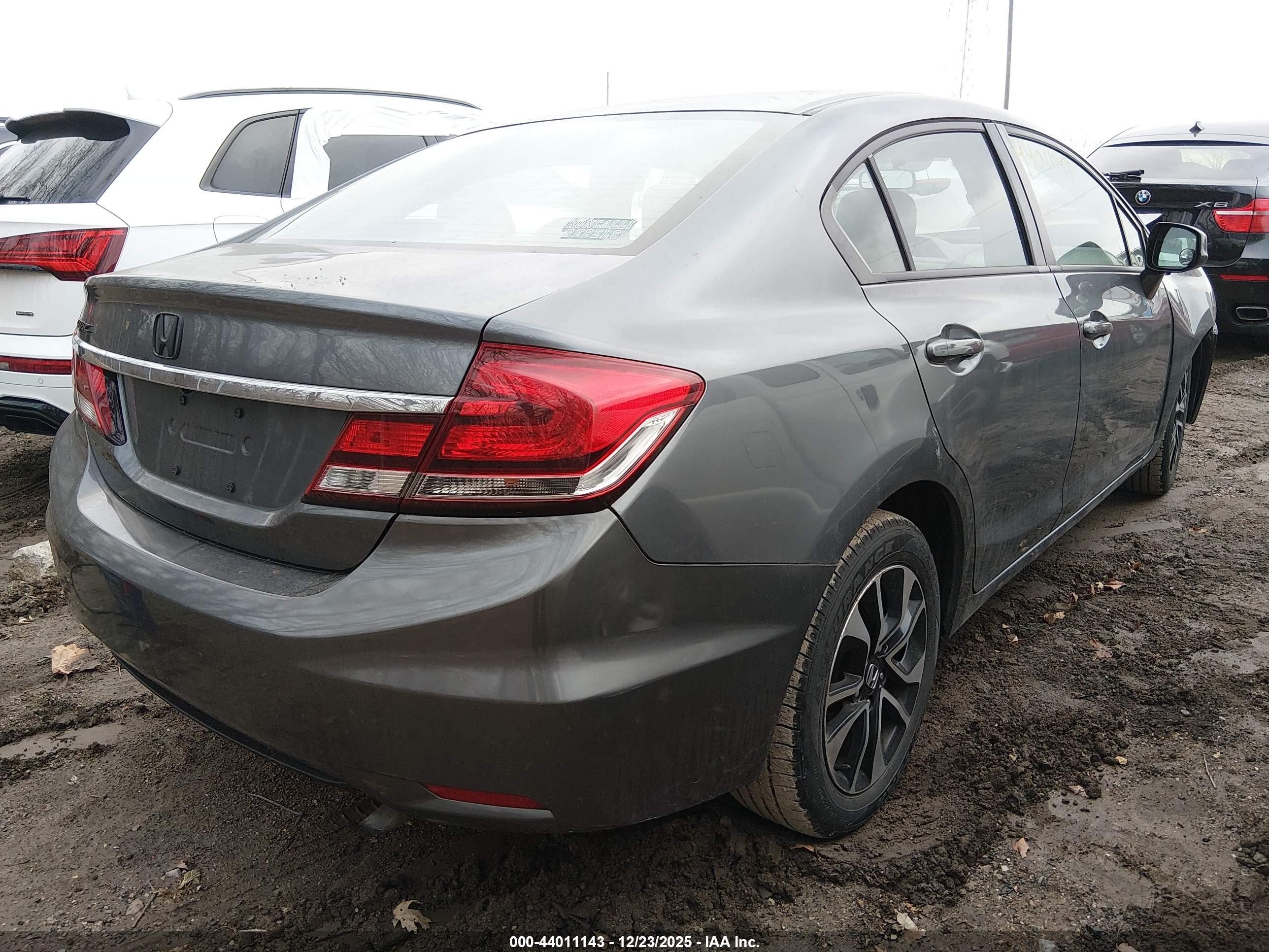 HONDA CIVIC image 4