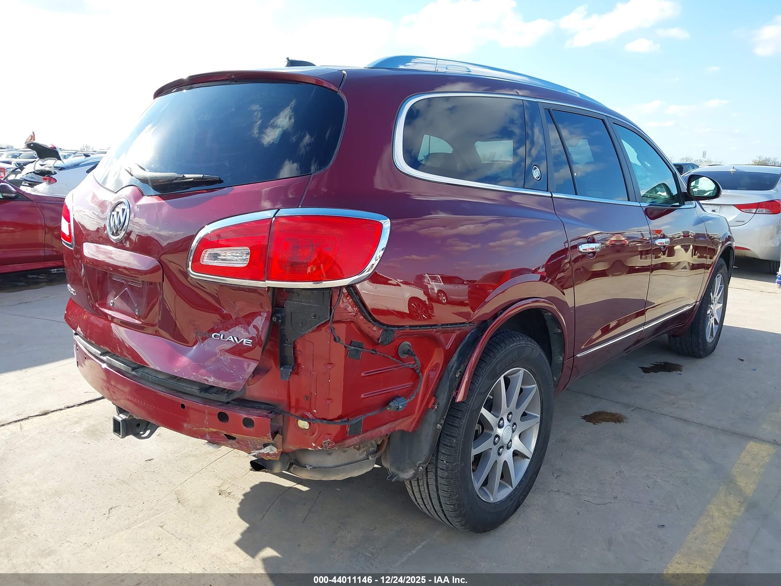 BUICK ENCLAVE image 4