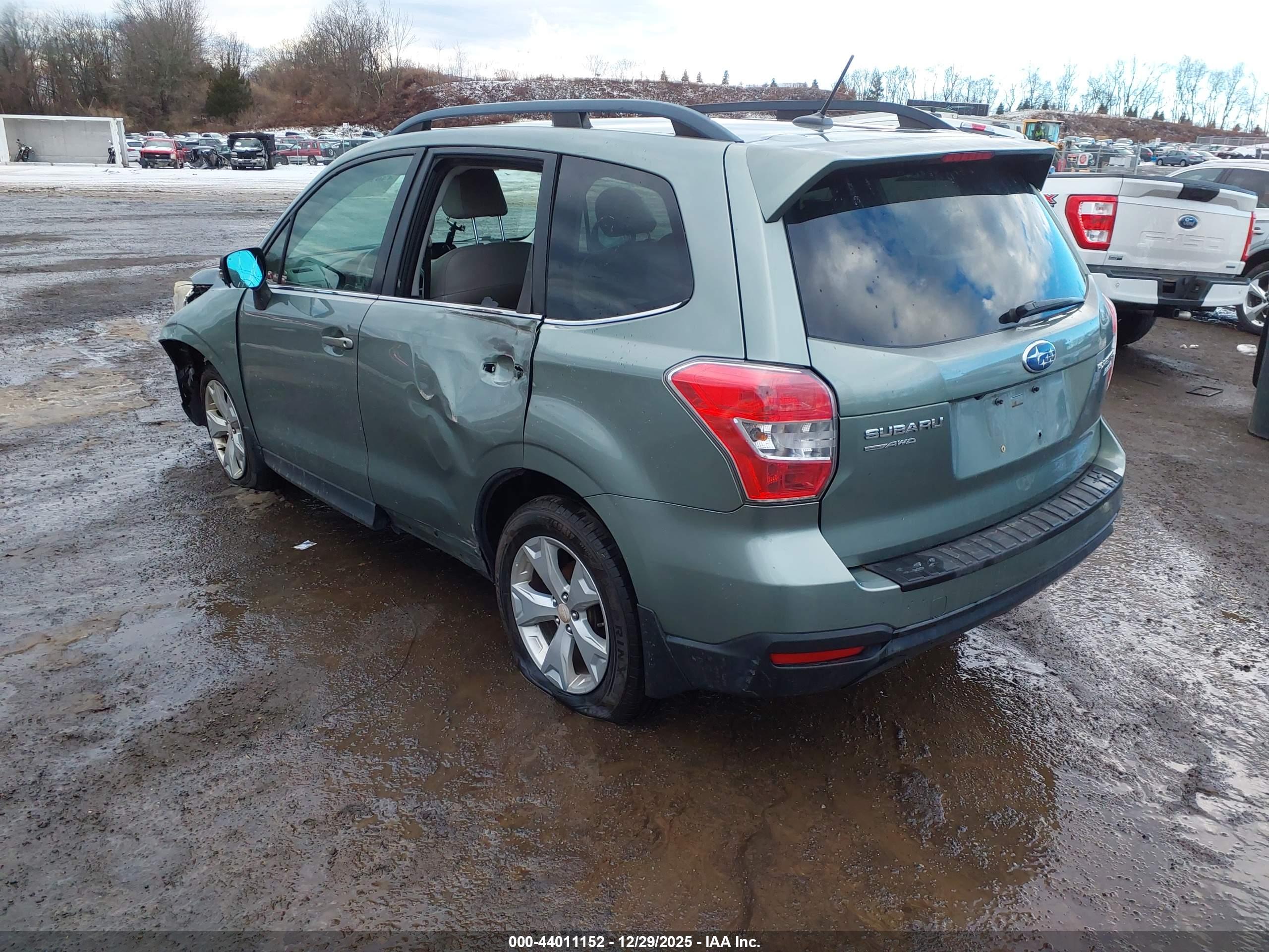 SUBARU FORESTER image 3