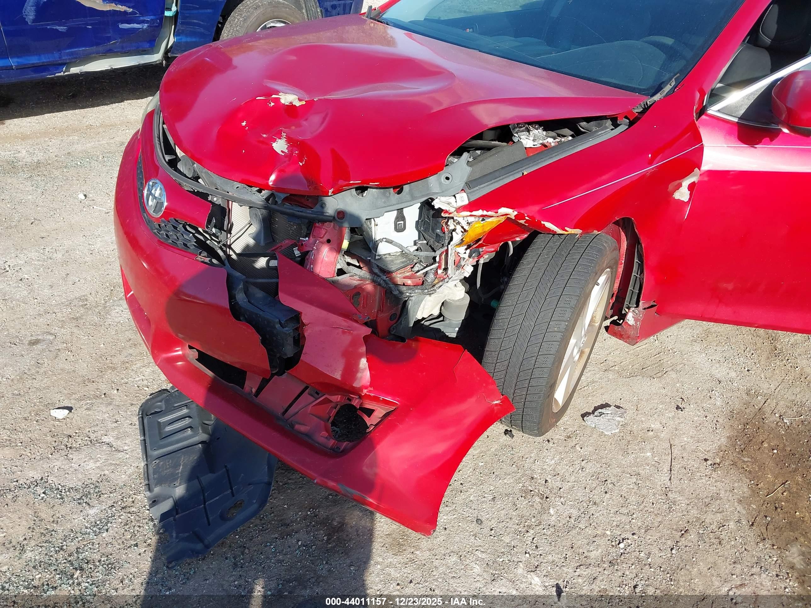 TOYOTA CAMRY image 6