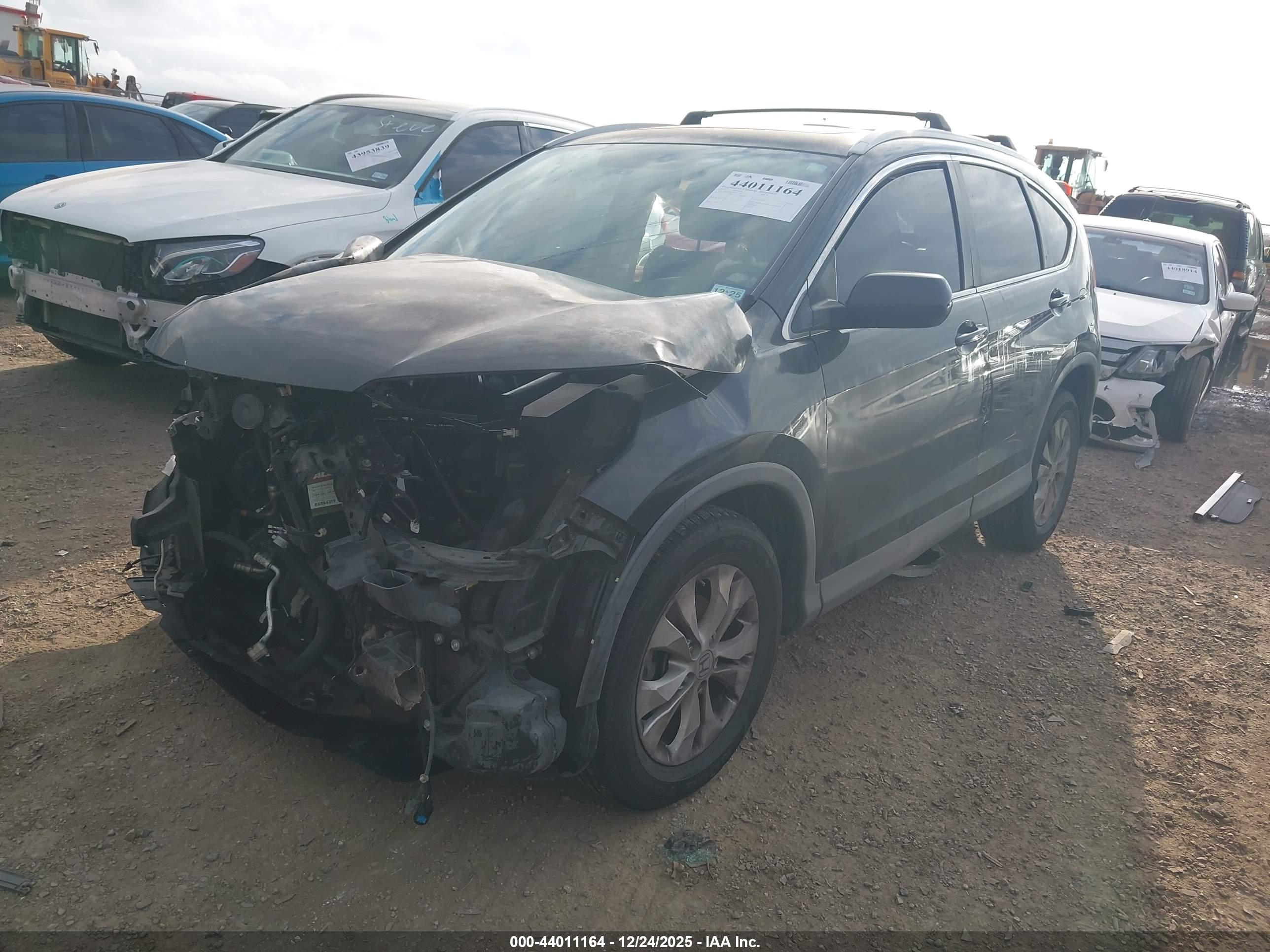 HONDA CR-V image 2