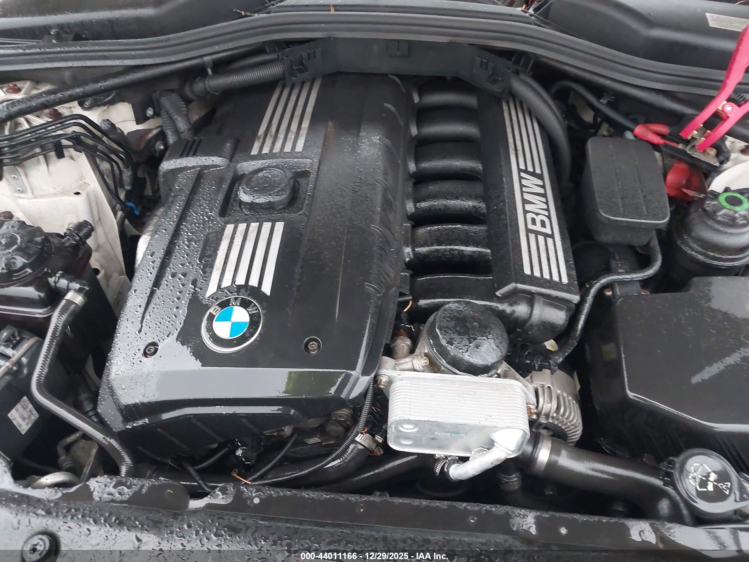 BMW 528I image 10