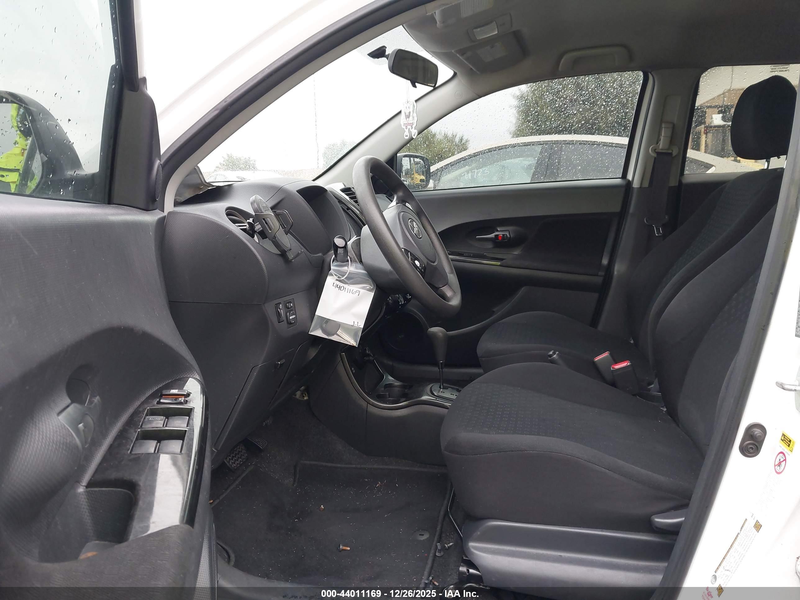 SCION XD image 5