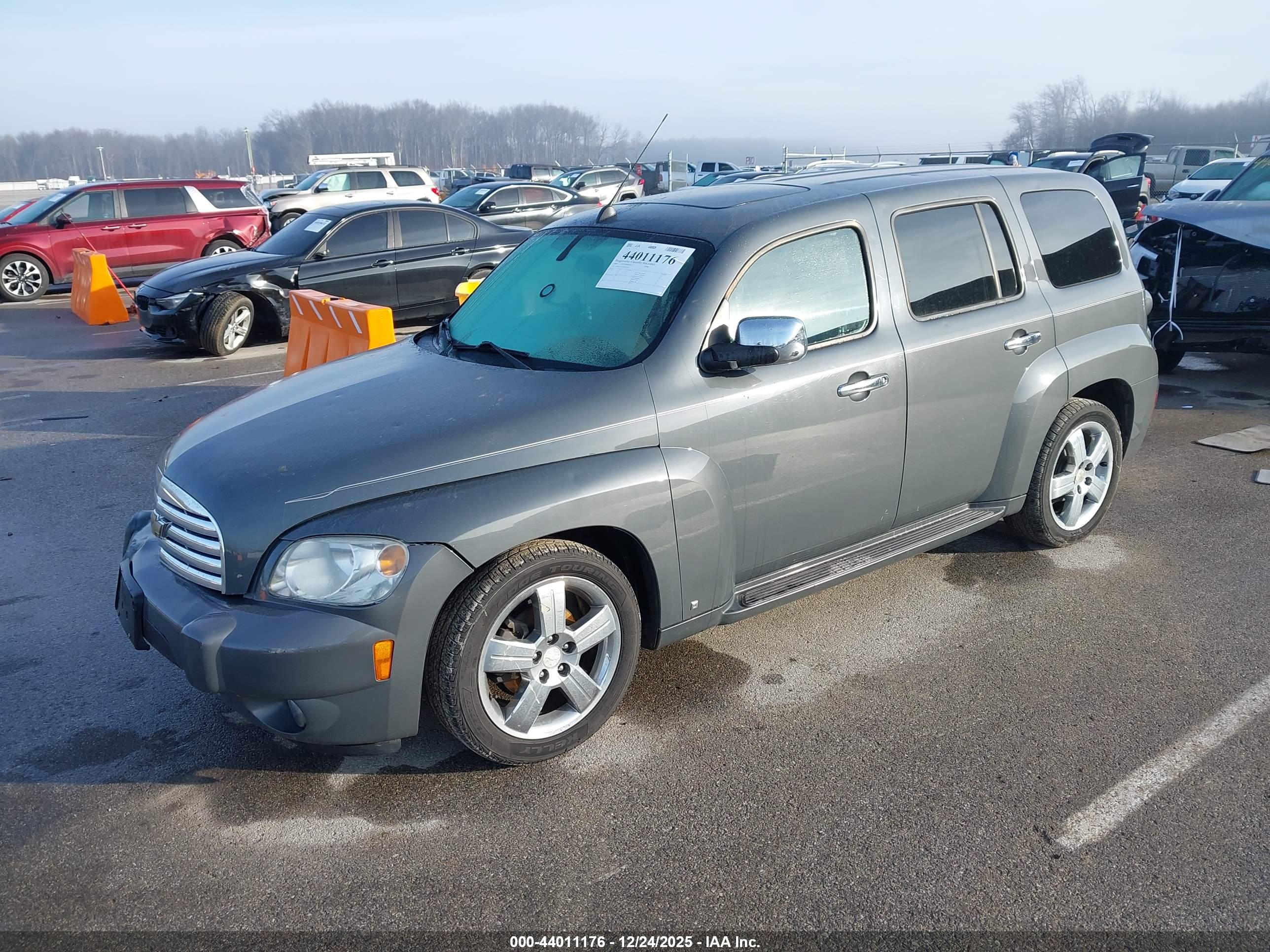 CHEVROLET HHR image 2