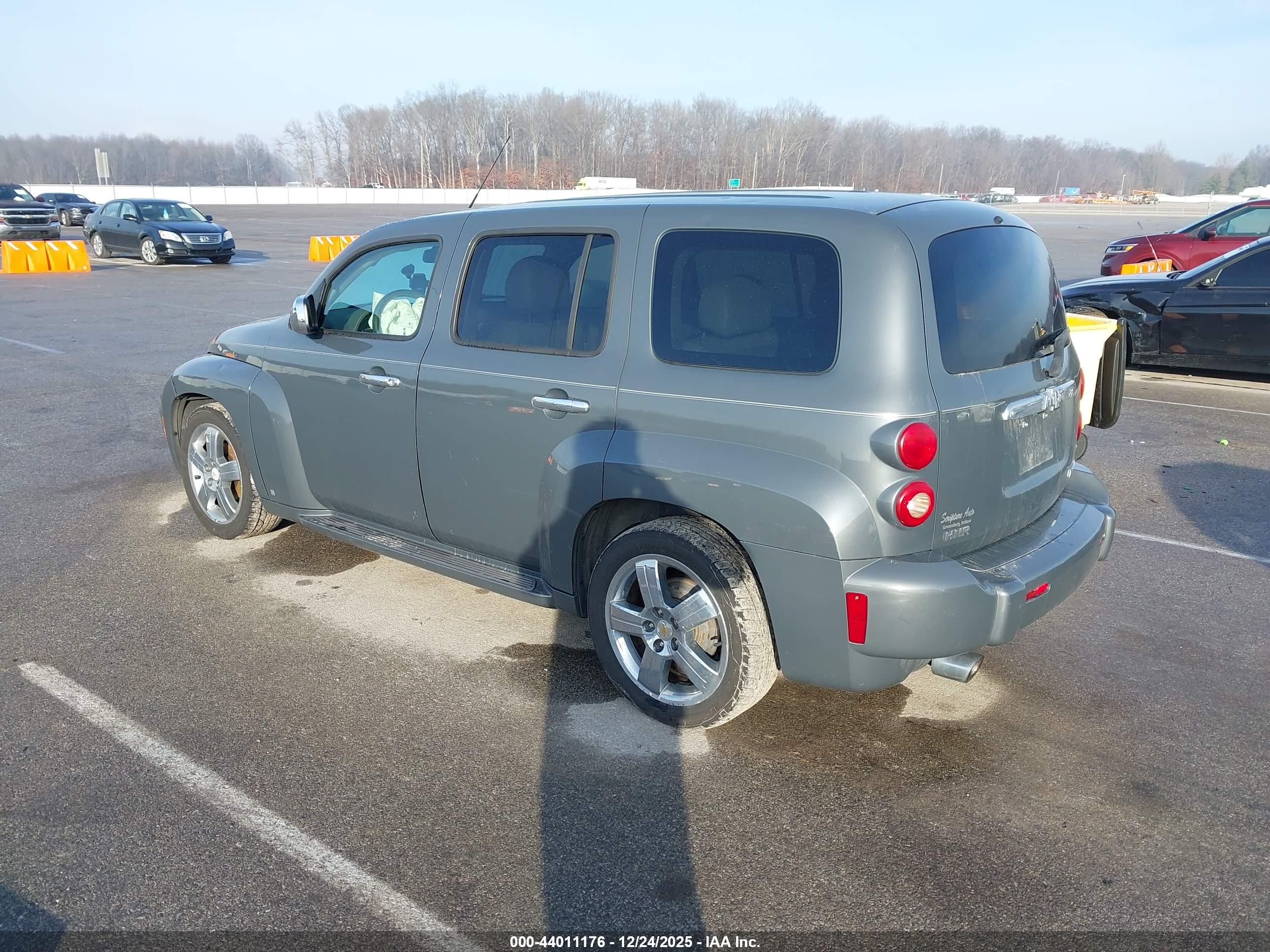 CHEVROLET HHR image 3