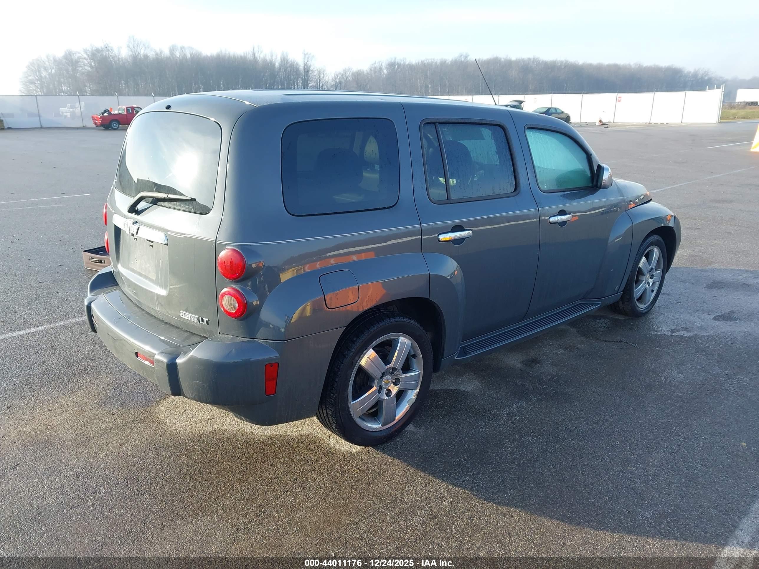 CHEVROLET HHR image 4