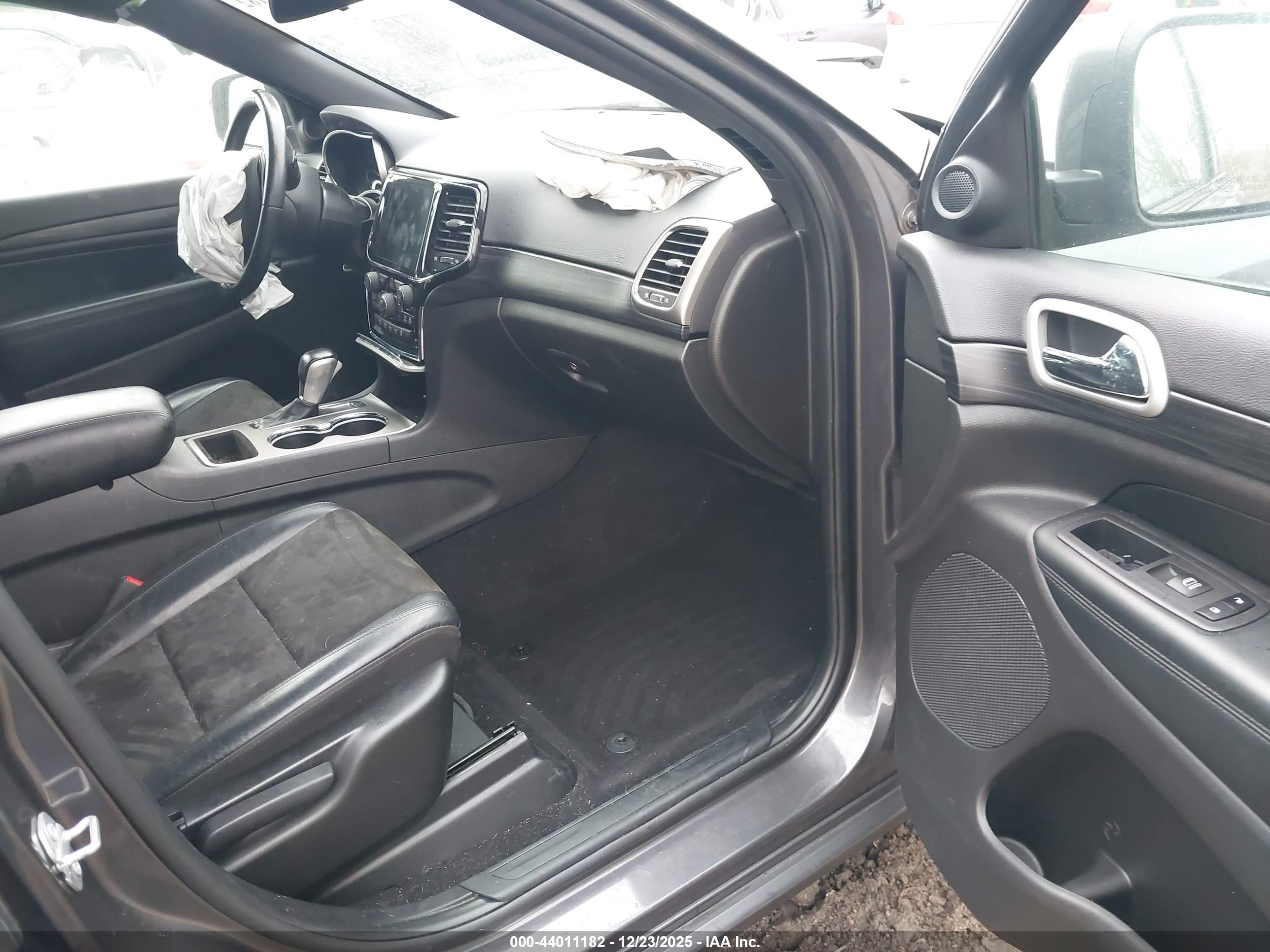 JEEP GRAND image 5