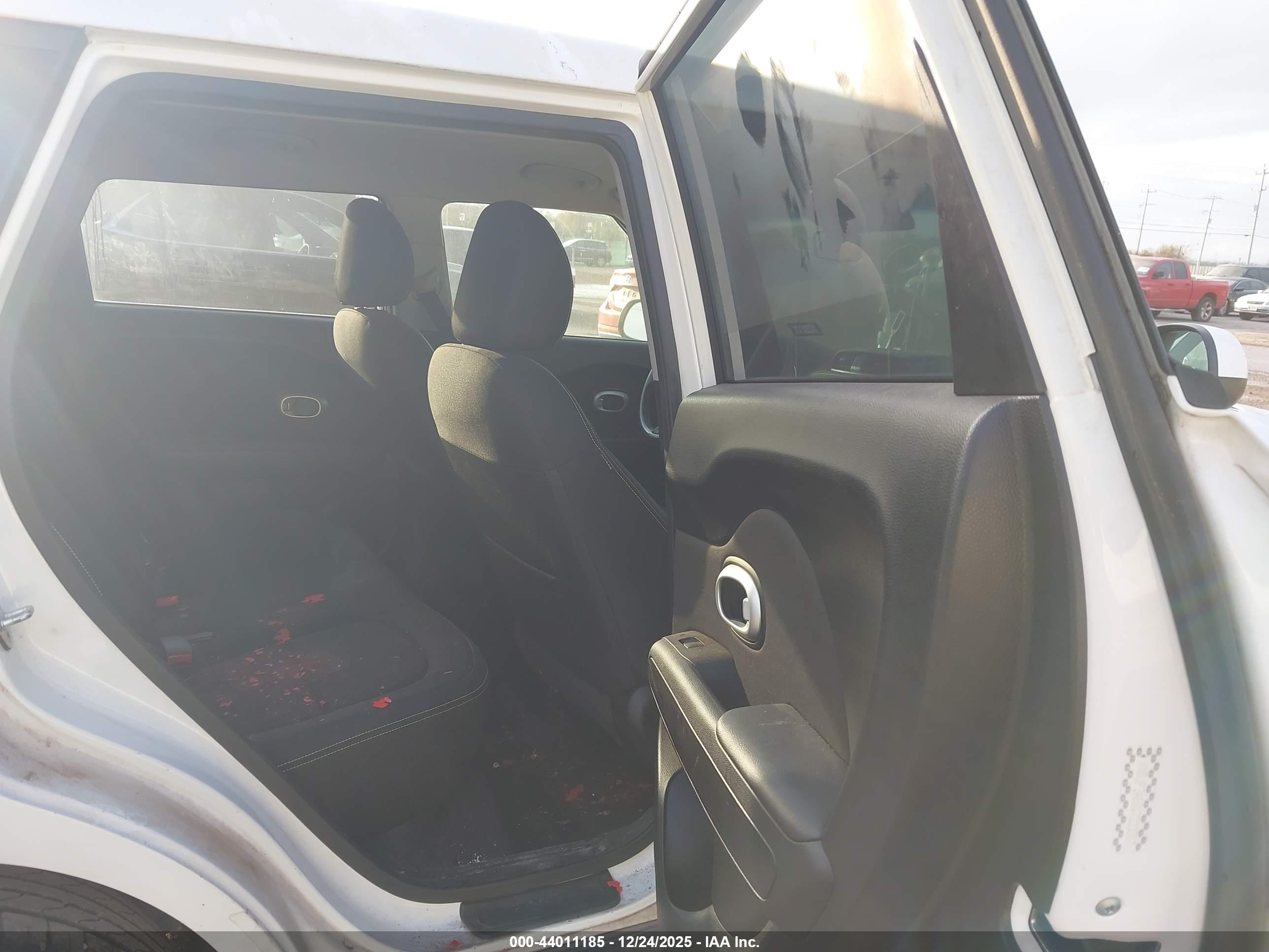 KIA SOUL image 8