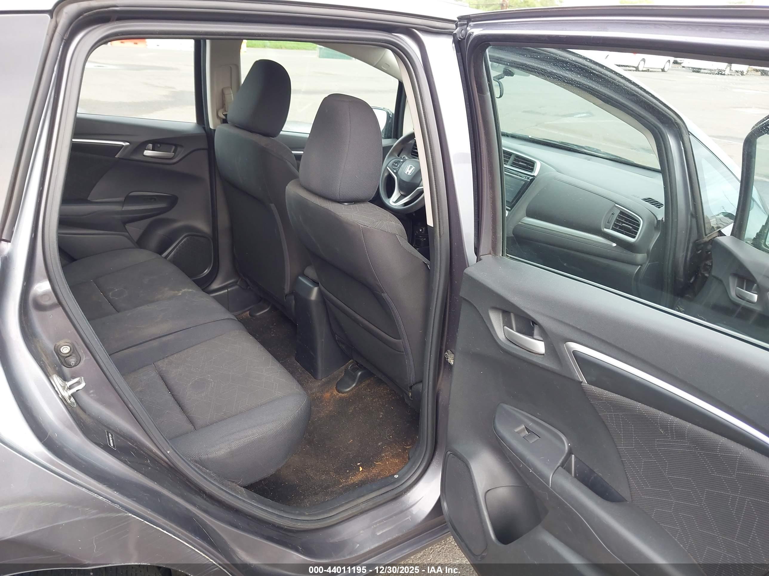 HONDA FIT image 8