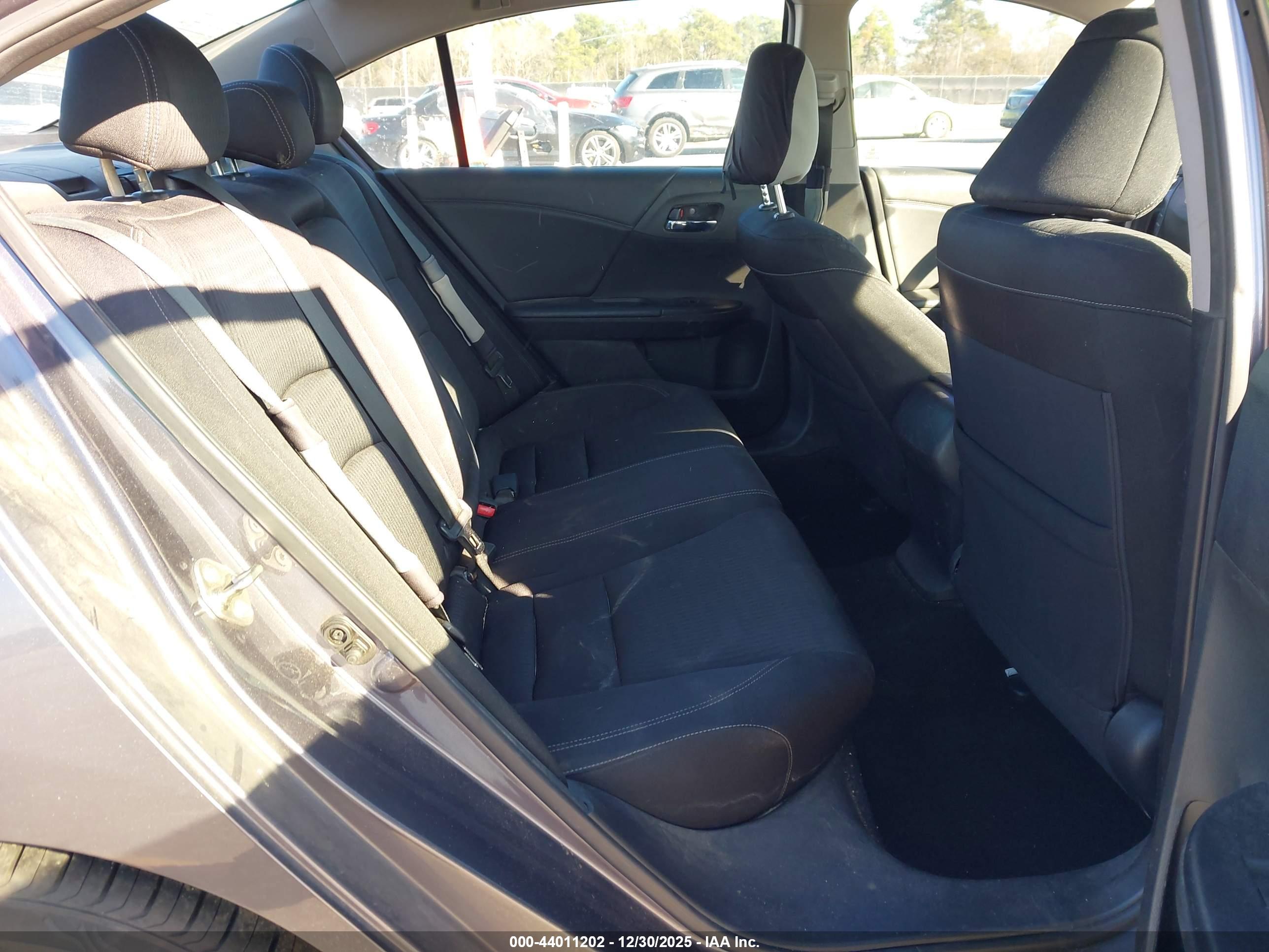 HONDA ACCORD image 8