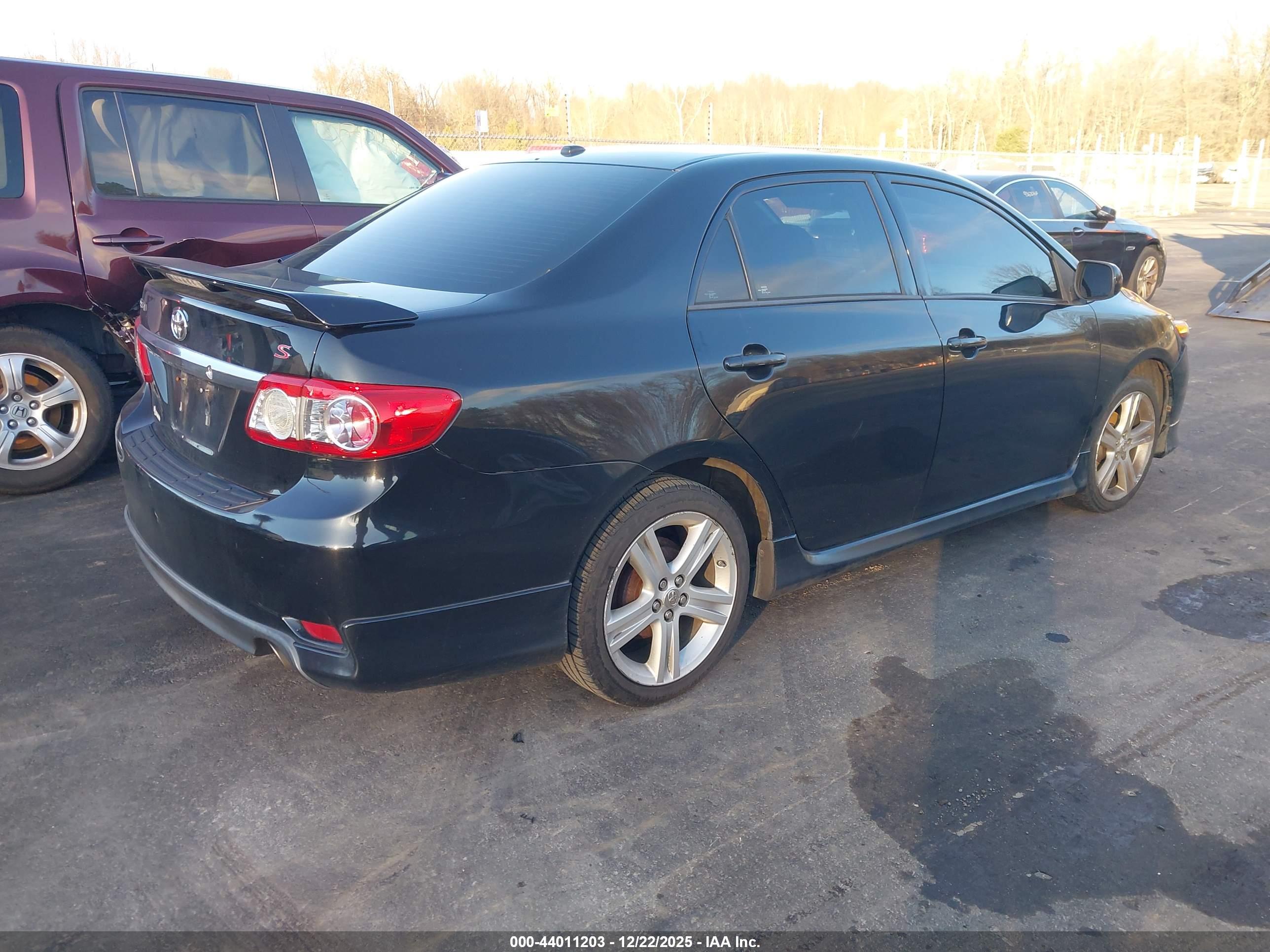 TOYOTA COROLLA image 4
