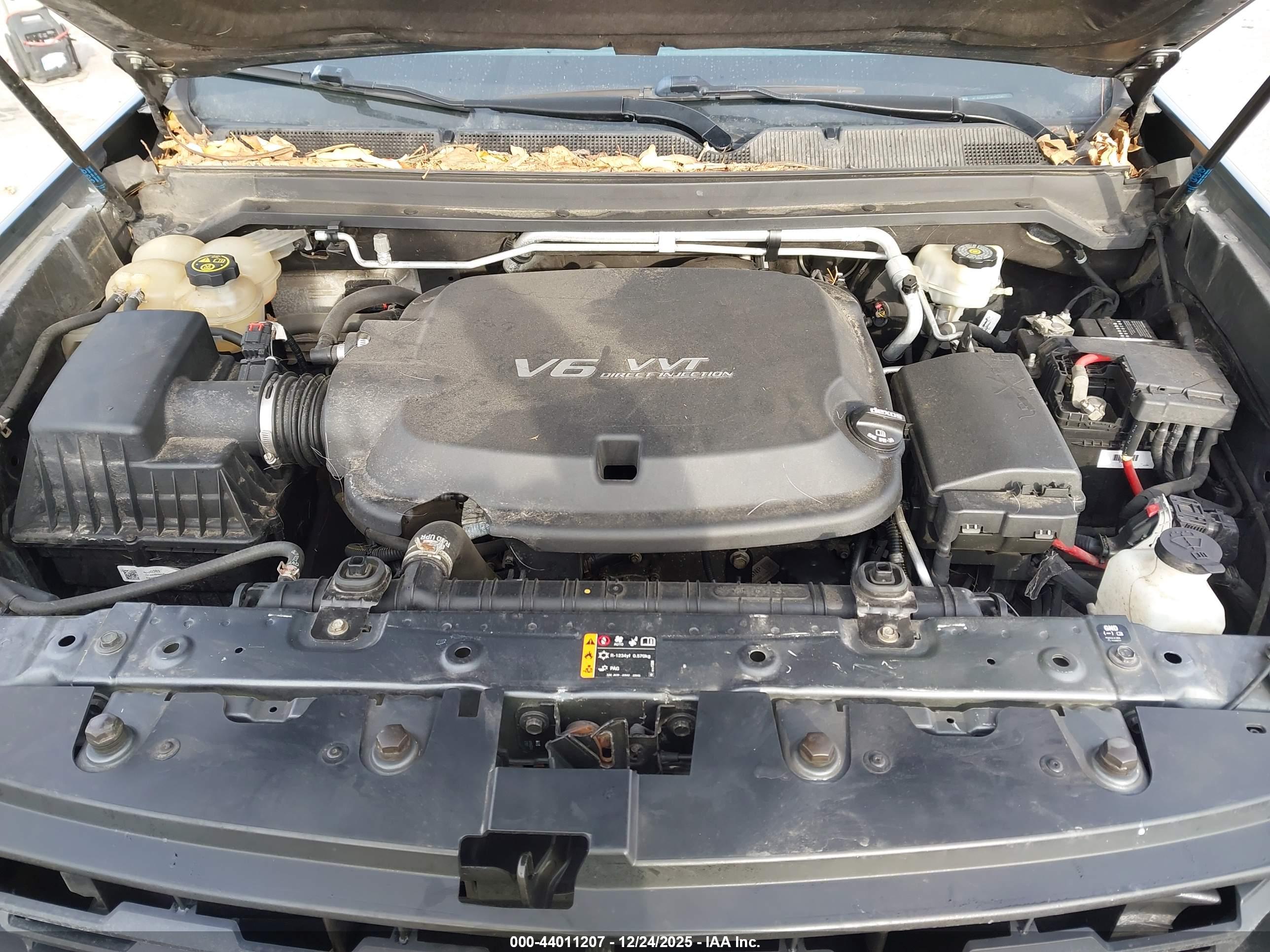 CHEVROLET COLORADO image 10