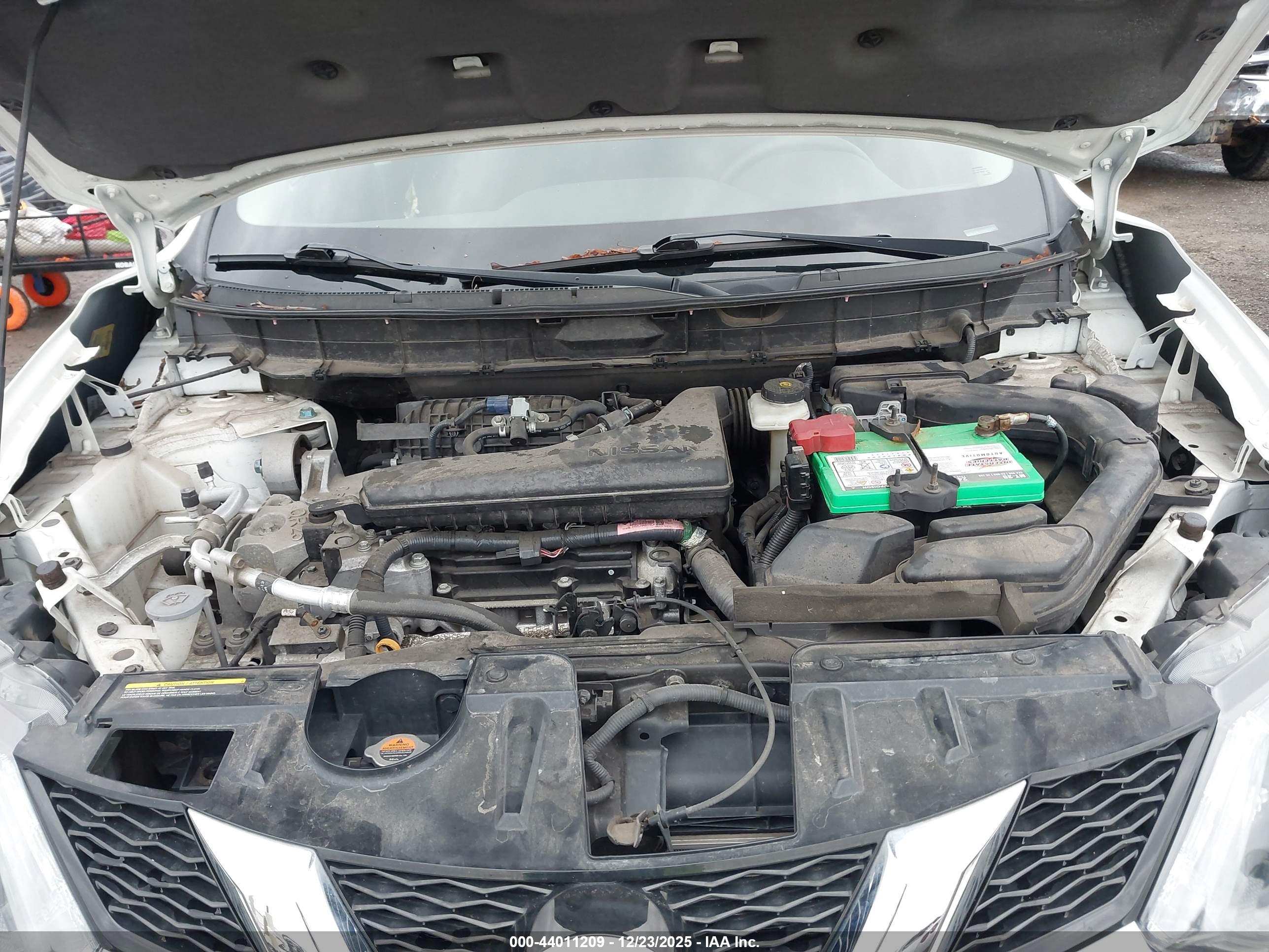 NISSAN ROGUE image 10