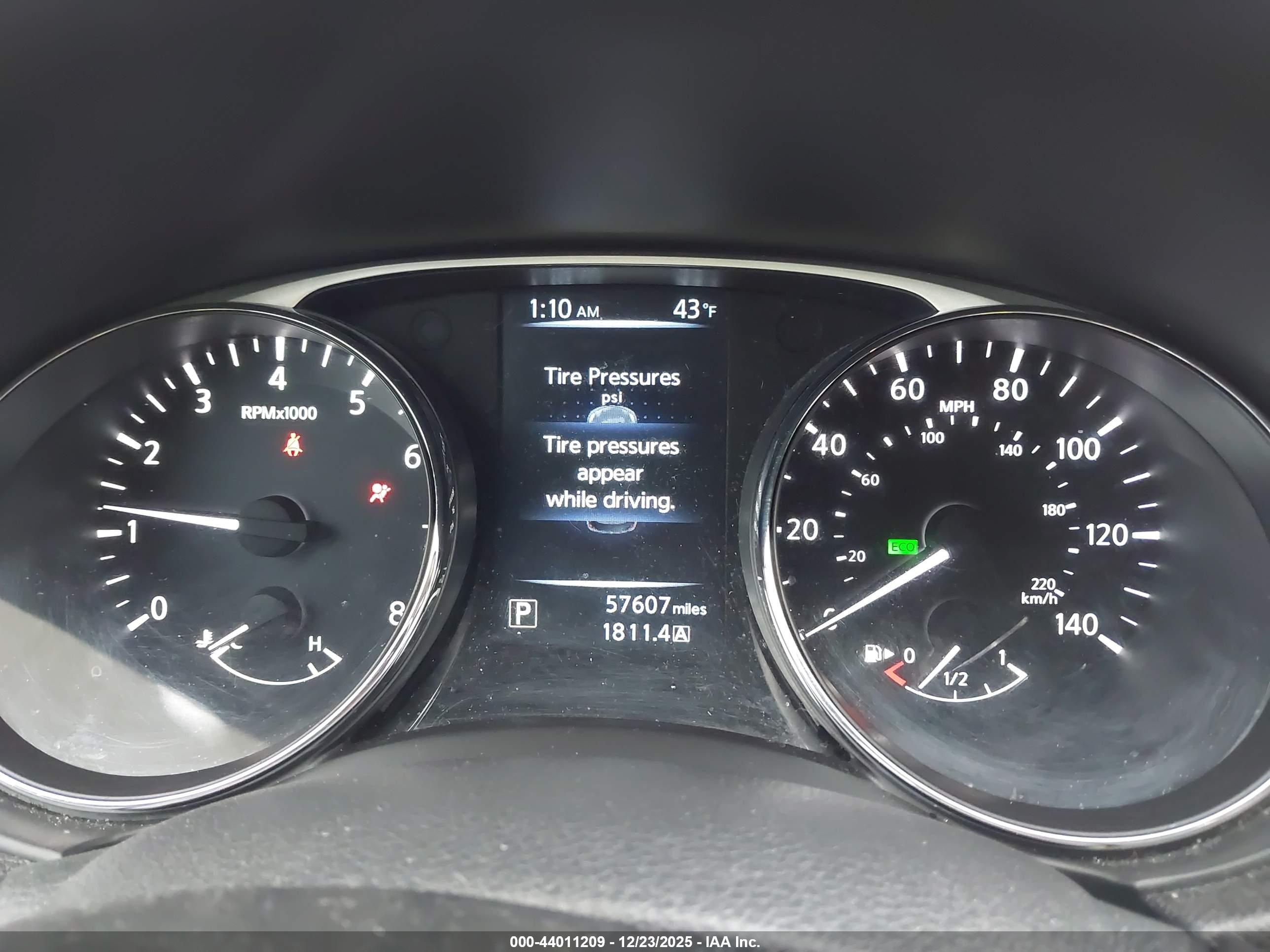 NISSAN ROGUE image 7