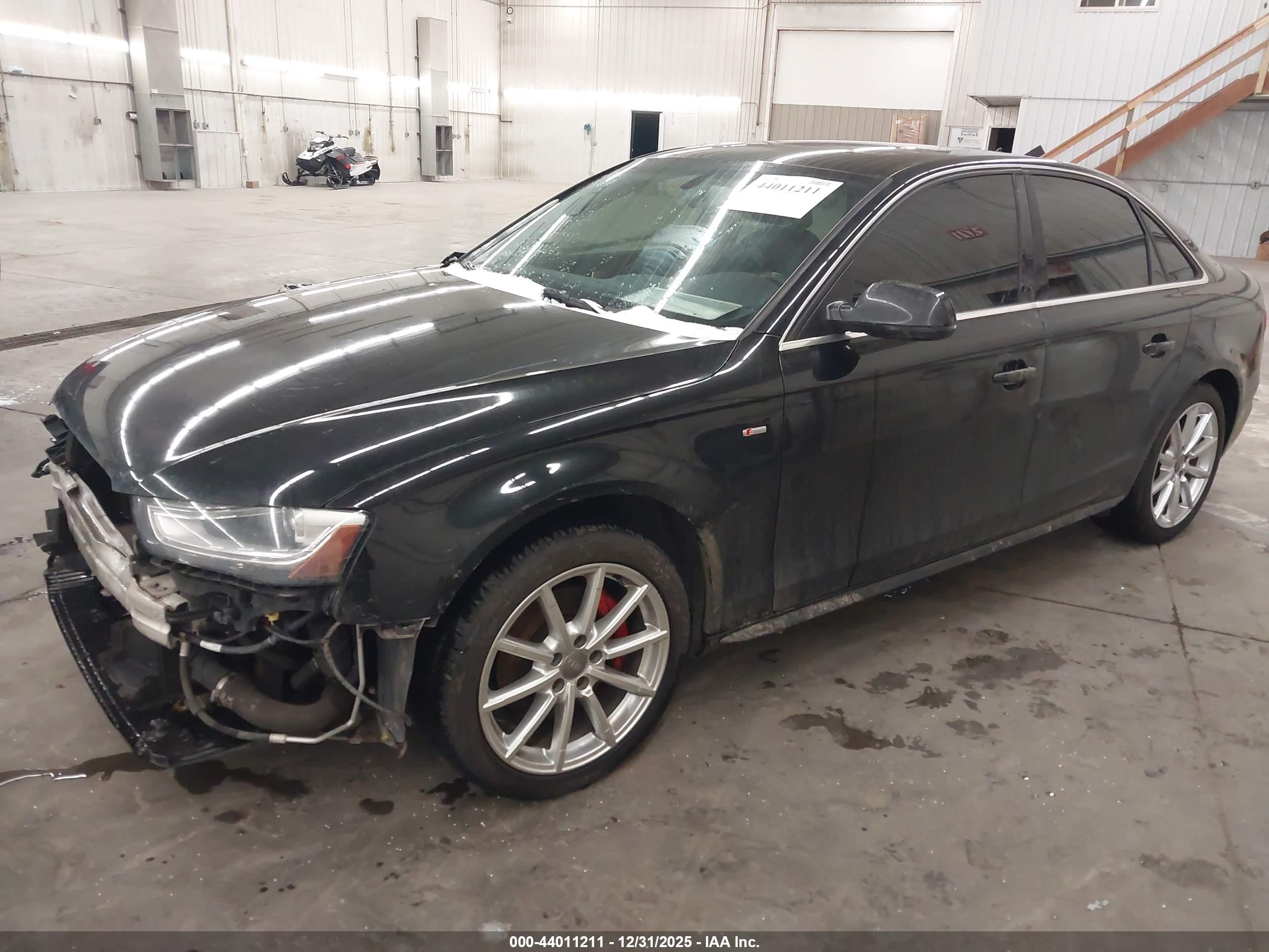 AUDI A4 image 2