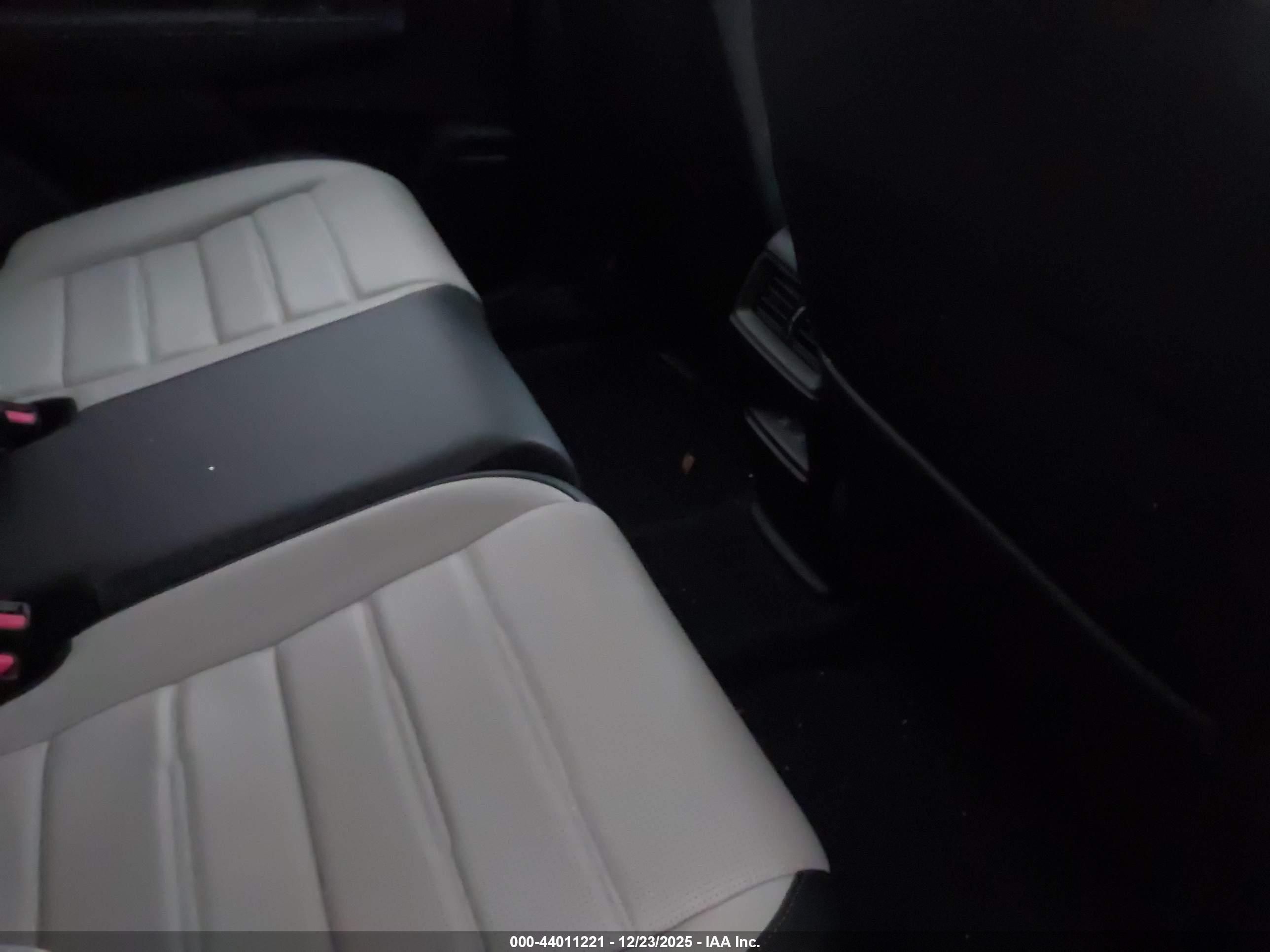 HONDA CR-V image 8