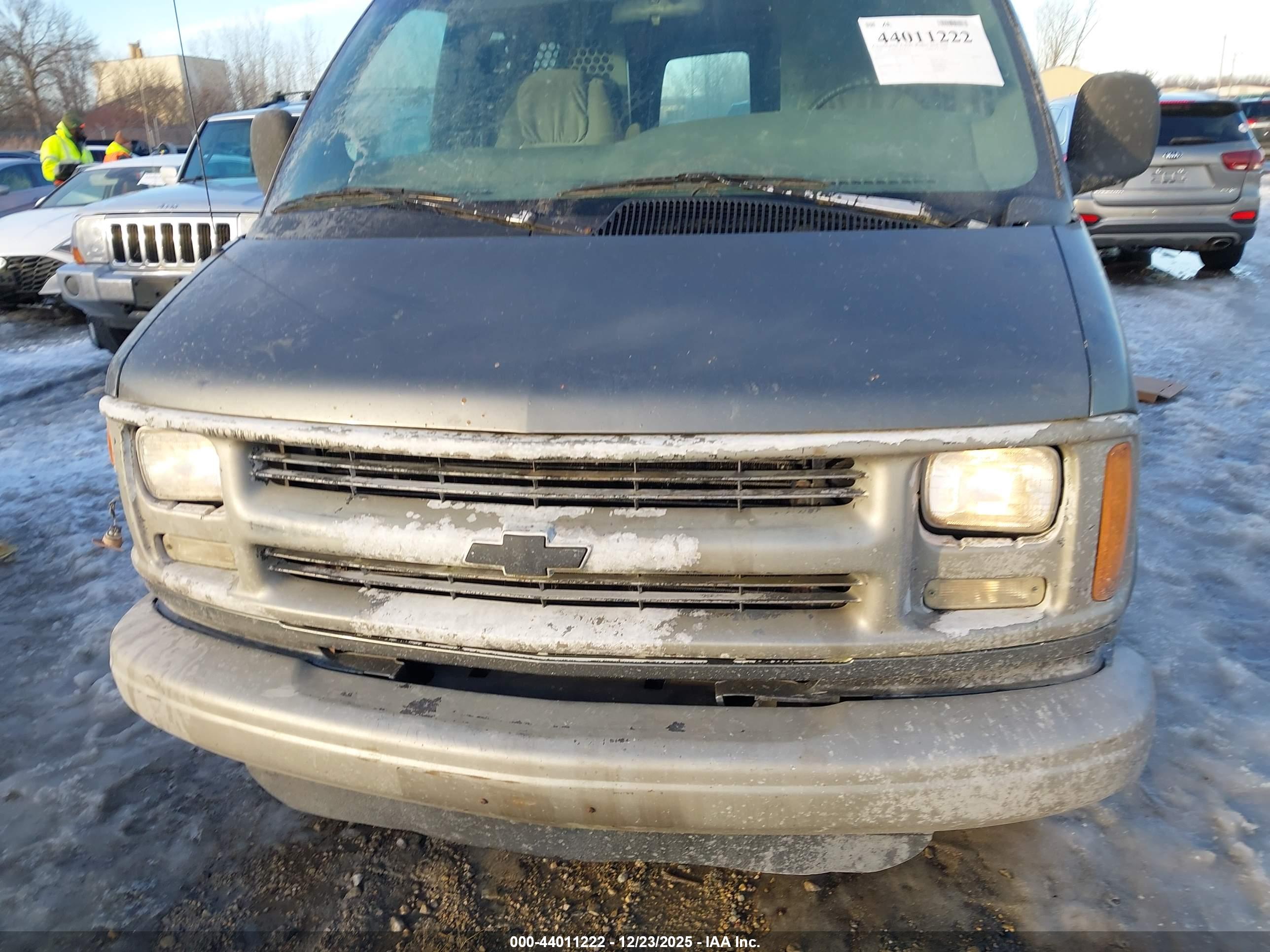 CHEVROLET CHEVY image 6