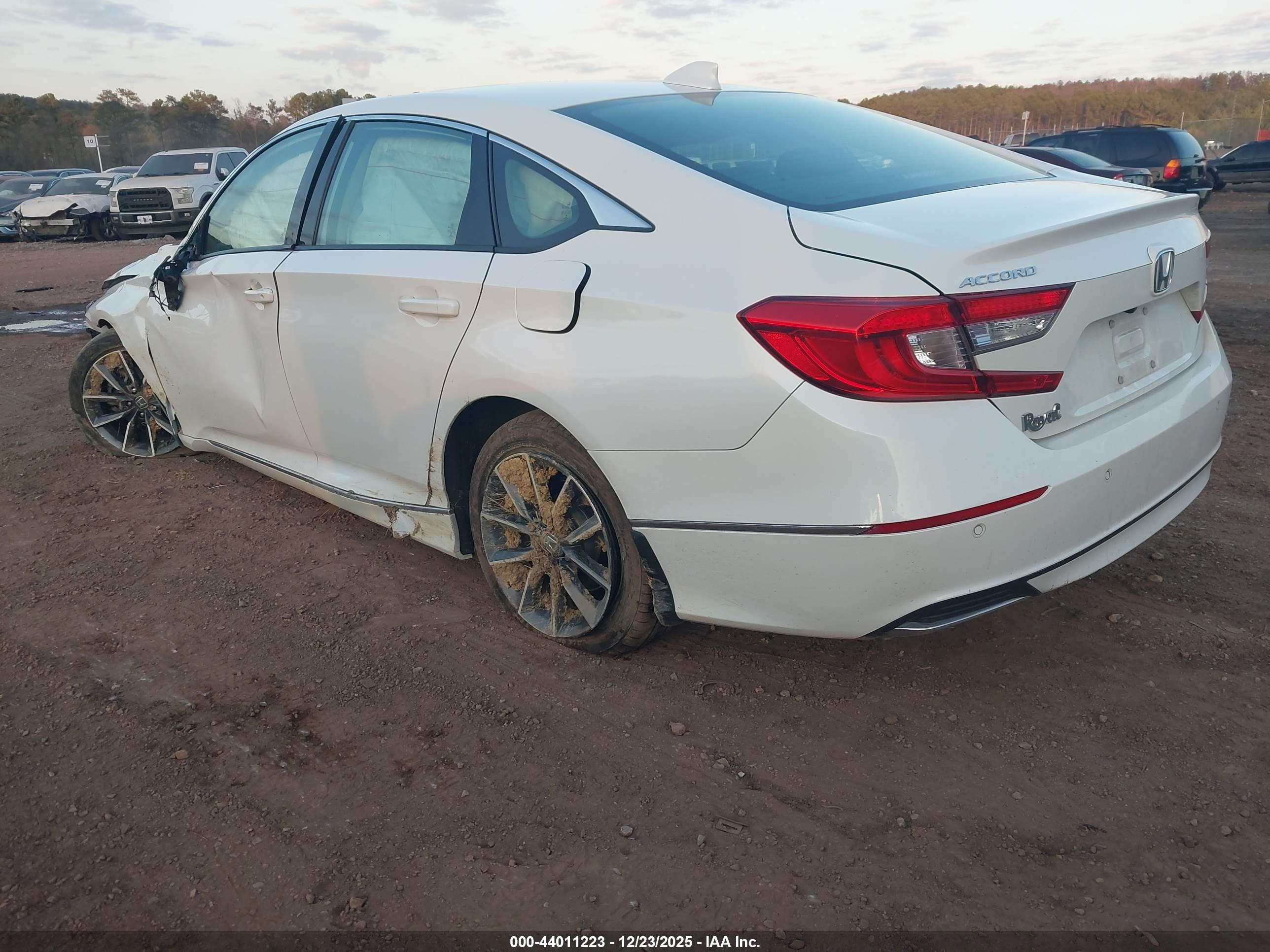 HONDA ACCORD image 3