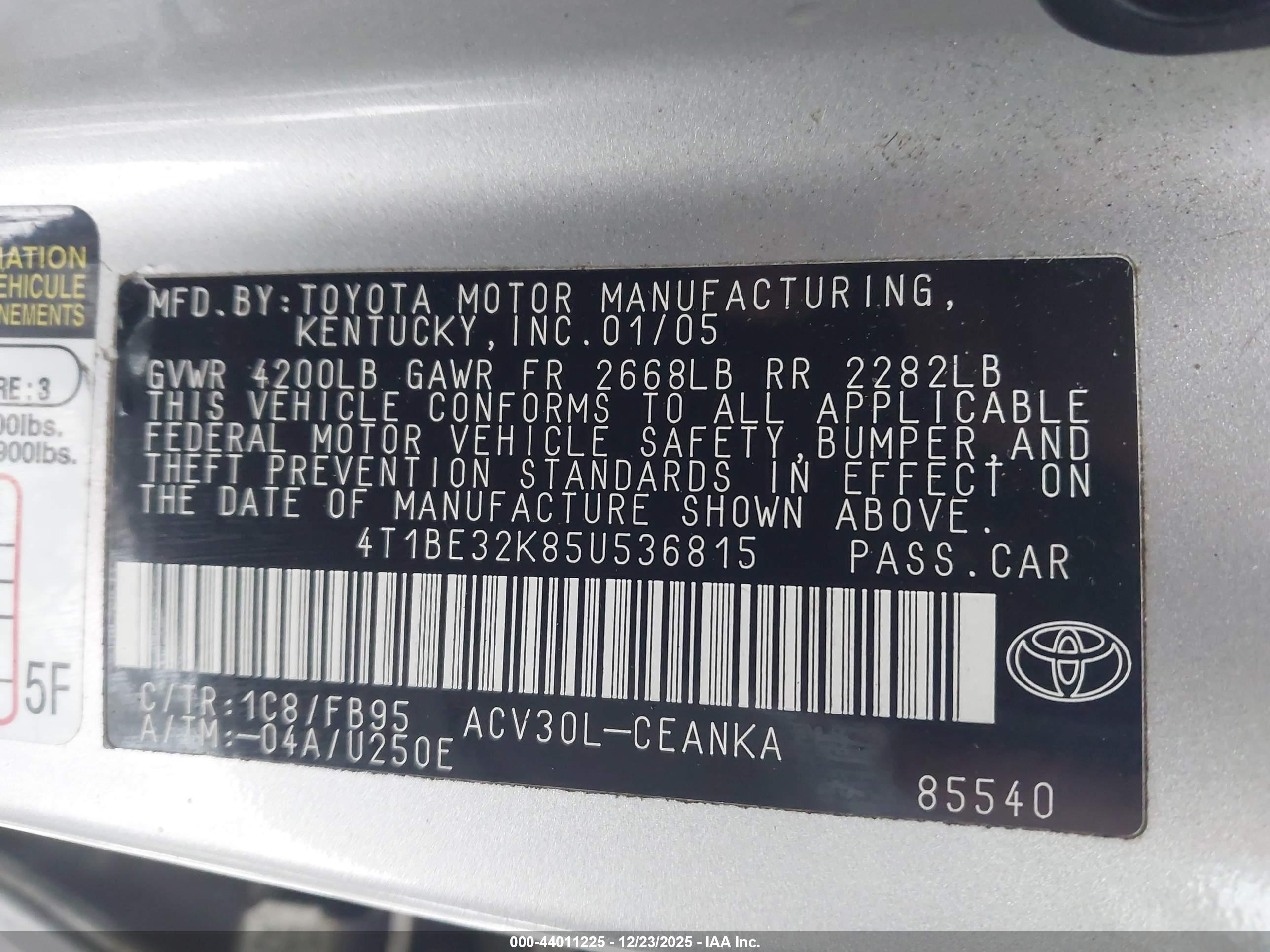 TOYOTA CAMRY image 9